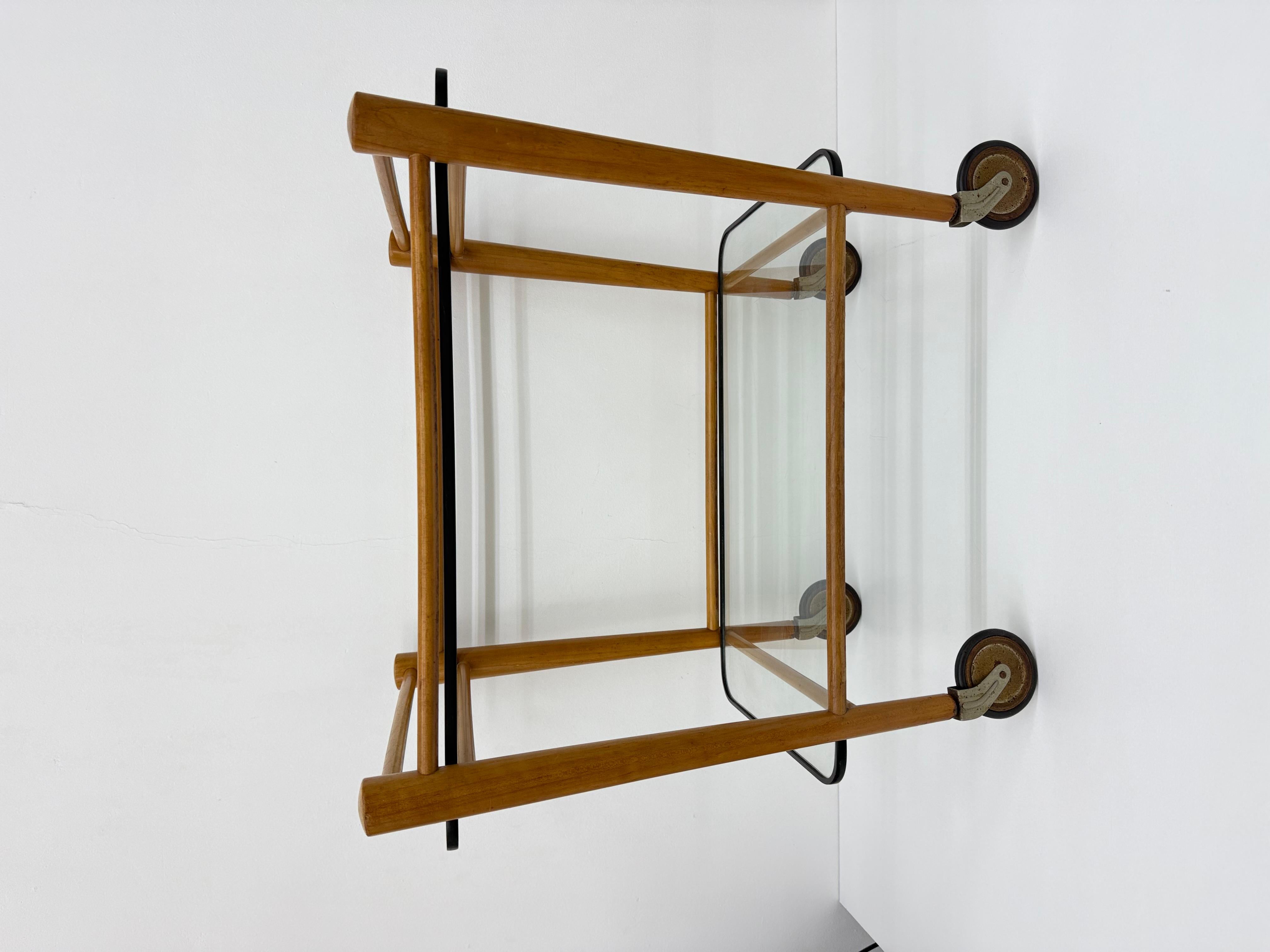 Table d'appoint en bois et verre Coja Culemburg modèle 1127 , années 1970 en vente 1