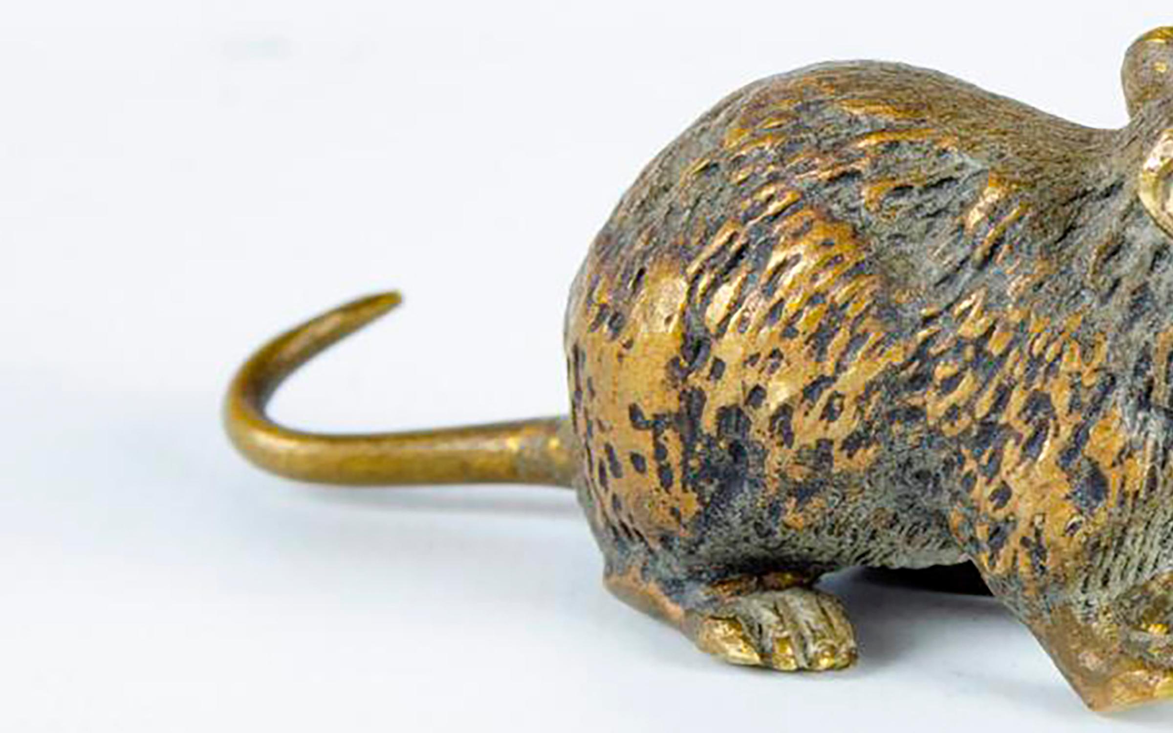 Austrian Bronze mouse sculpture attributed to Franz Bergmann For Sale