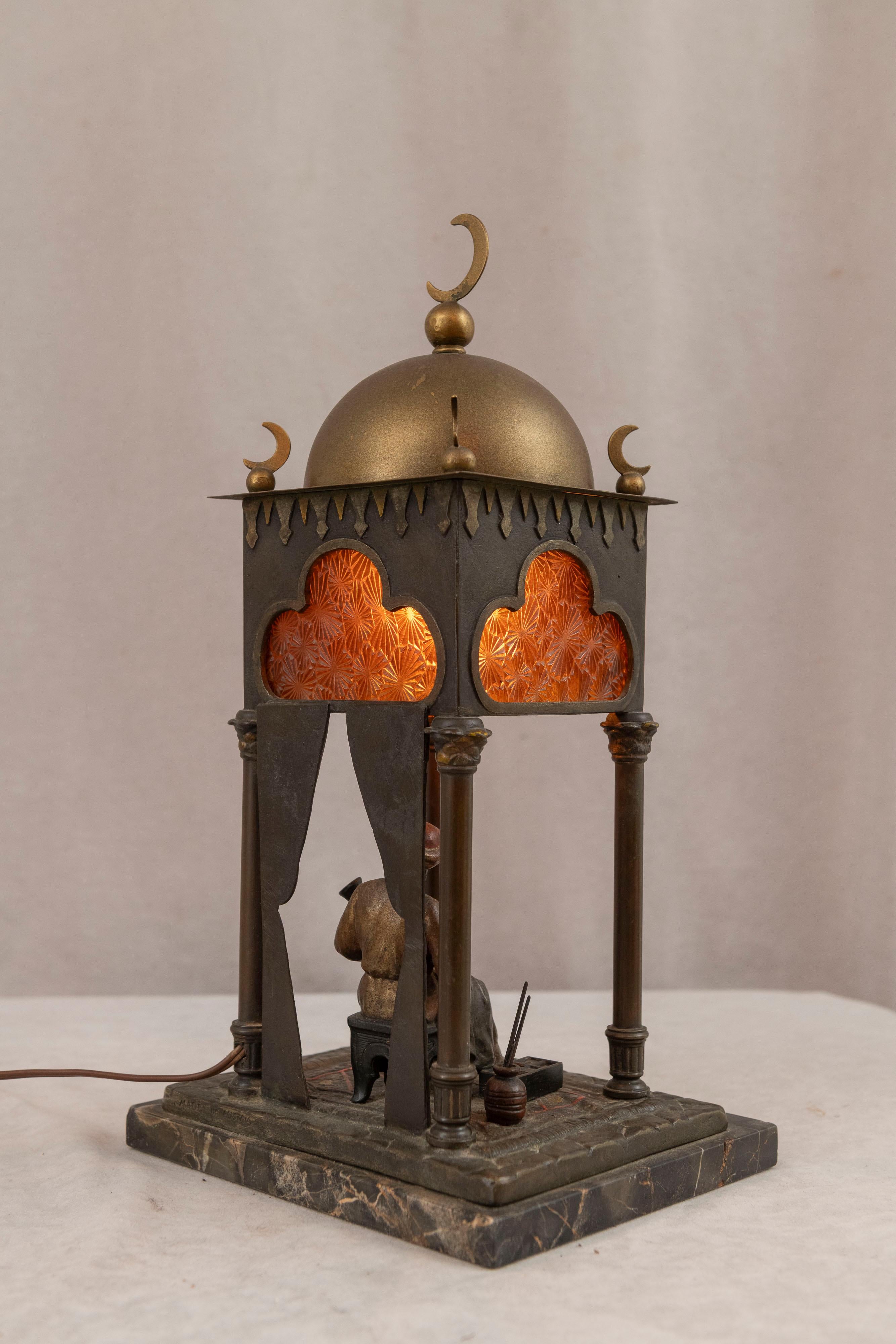 Cold Painted Orientalist Vienna Bronze Lamp, Artist Seated Working, Attr Bergman For Sale 1