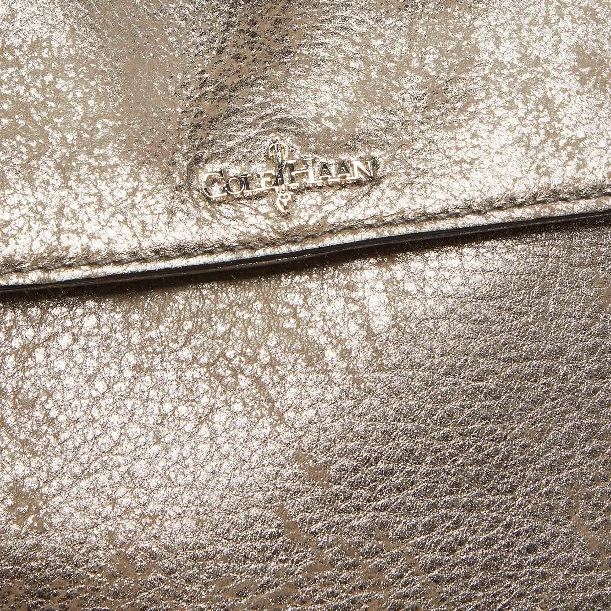 Women's Cole Haan Metallic Grey Leather Flap Zip Round Crossbody Bag For Sale