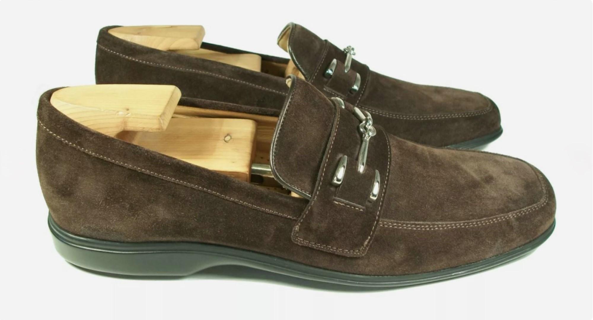 Fatto a mano COLE HAAN/NIKE - Mocassini in pelle scamosciata marrone - Fibbia cromata - Misura 8.5 - Made in Italy in vendita