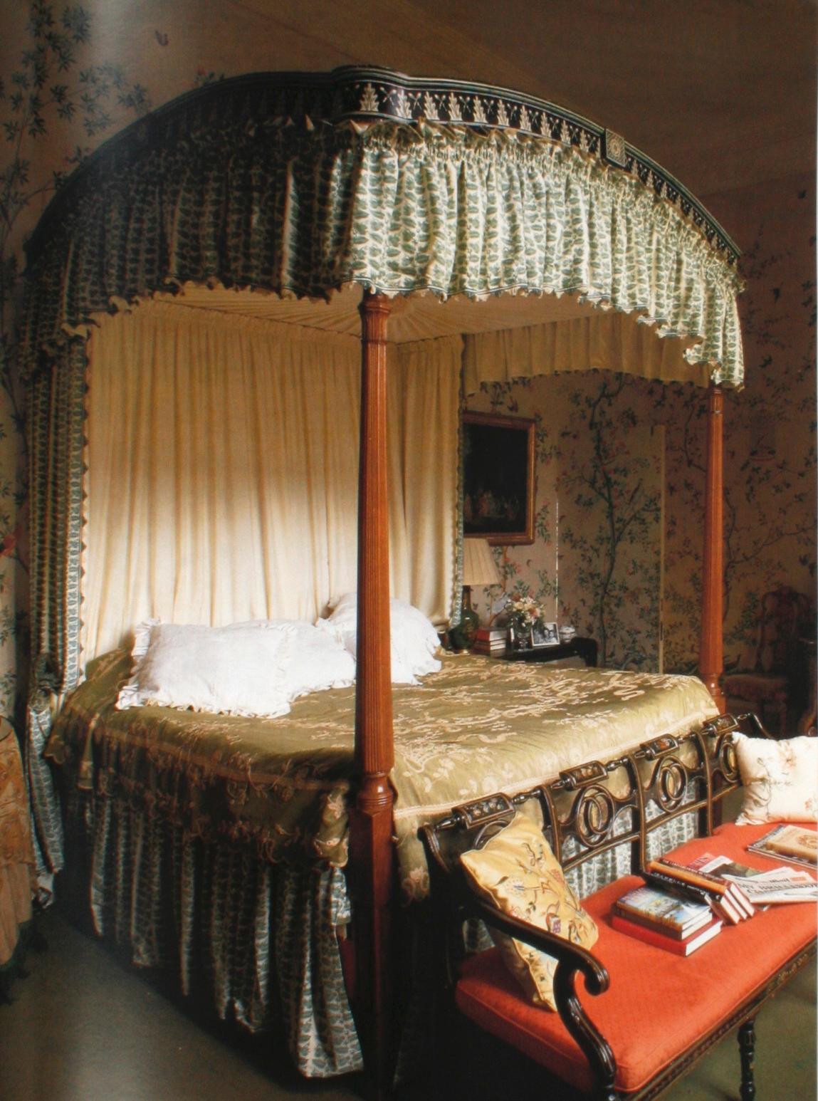 Colefax and Fowler, the Best in English Interior Decoration by Chester Jones 7