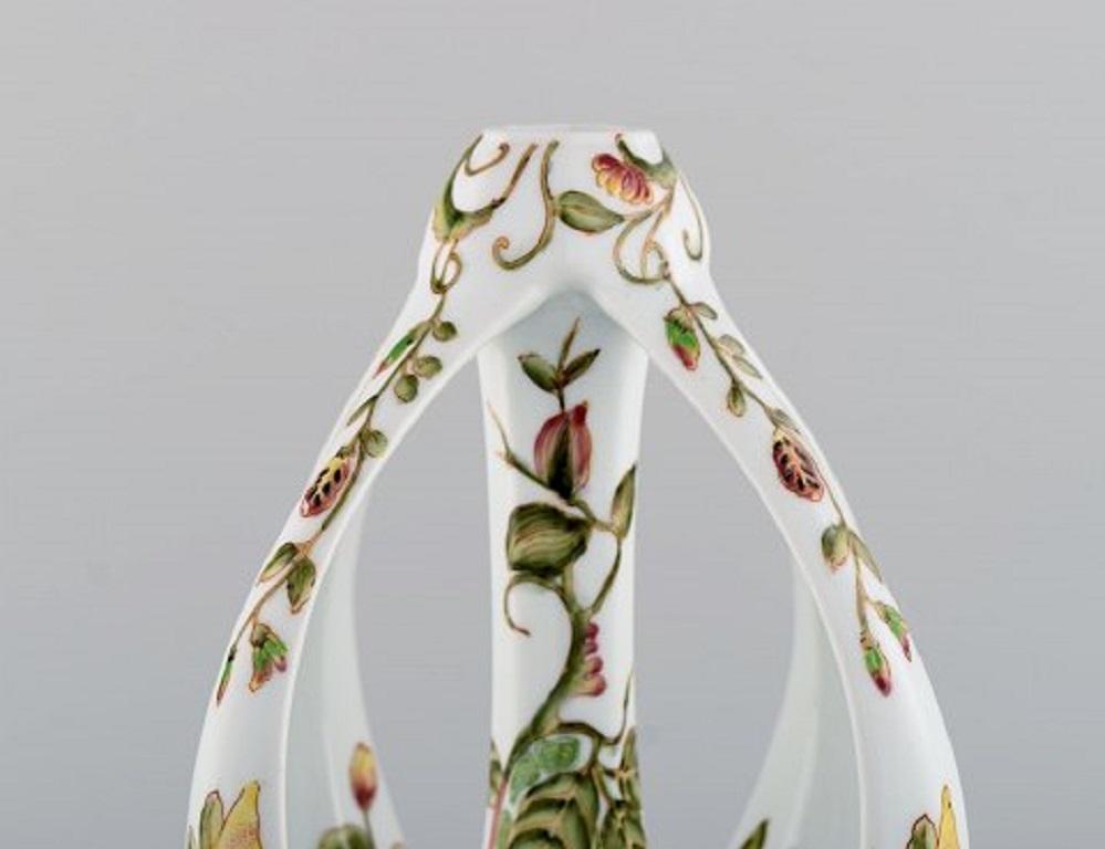 T. Colenbrander for Ram, the Netherlands. Art Nouveau vase in hand painted crackled ceramics.
Decorated with flowers and foliage, 1930s.
Measures: 27 x 20 cm.
In excellent condition.
Signed.

     