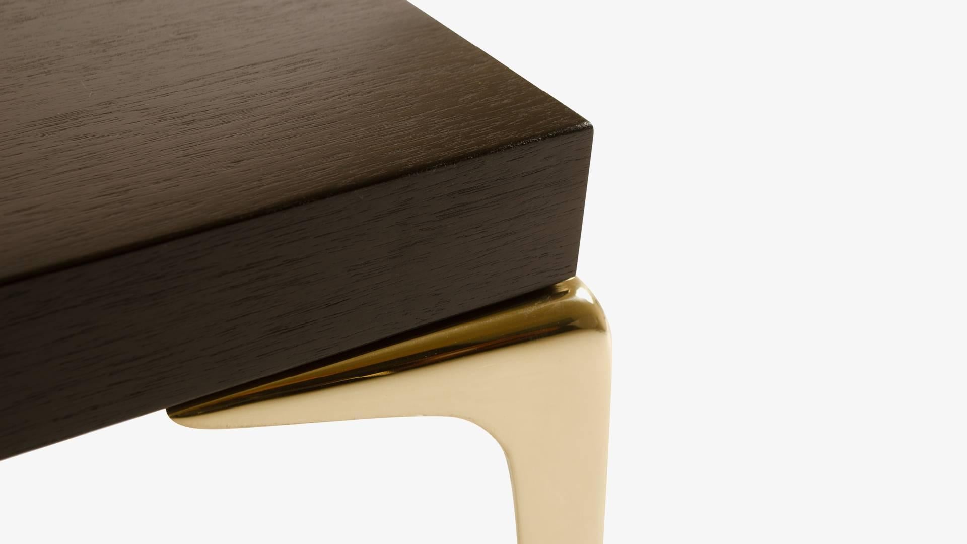 Mid-Century Modern Colette Brass Occasional Tables in Walnut by Montage, Pair en vente