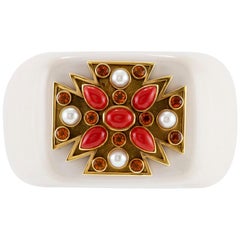 Verdura Cacholong Brazalete Cruz de Malta