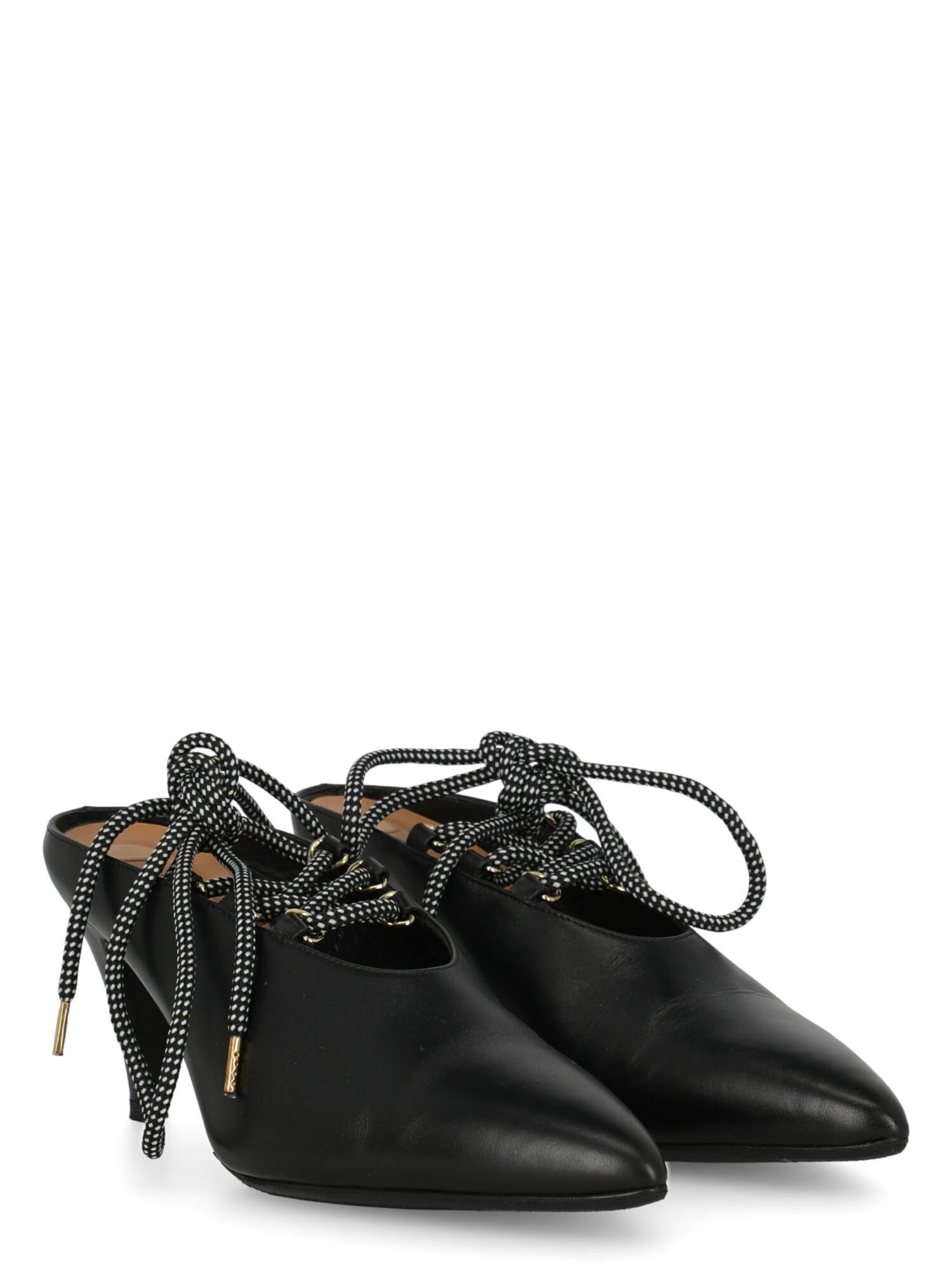 Shoe, leather, solid color, lace-up, pointed toe, branded insole, cone heel, mid heel.

Includes:
- Box

Product Condition: Very Good
Heel: negligible marks. Sole: partially substituted. Upper: negligible wrinkle.

Measurements:
Heel height: 8