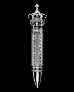 « Pearl Royale » Sculpture en platine 9' x 2' en édition de 3 par Colin Burn