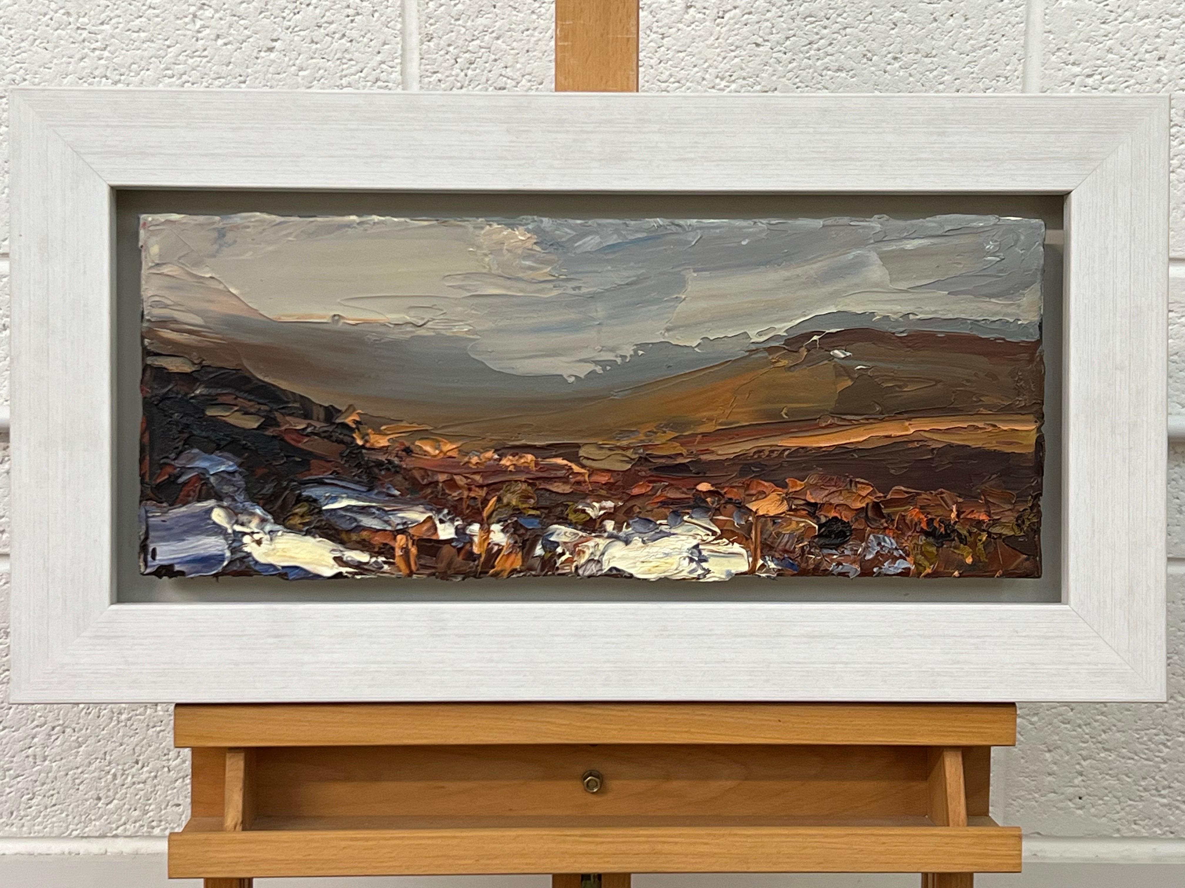 Impasto, Ölgemälde des britischen Künstlers, Melting Snow auf englische Moorlandschaft, Impasto – Painting von Colin Halliday
