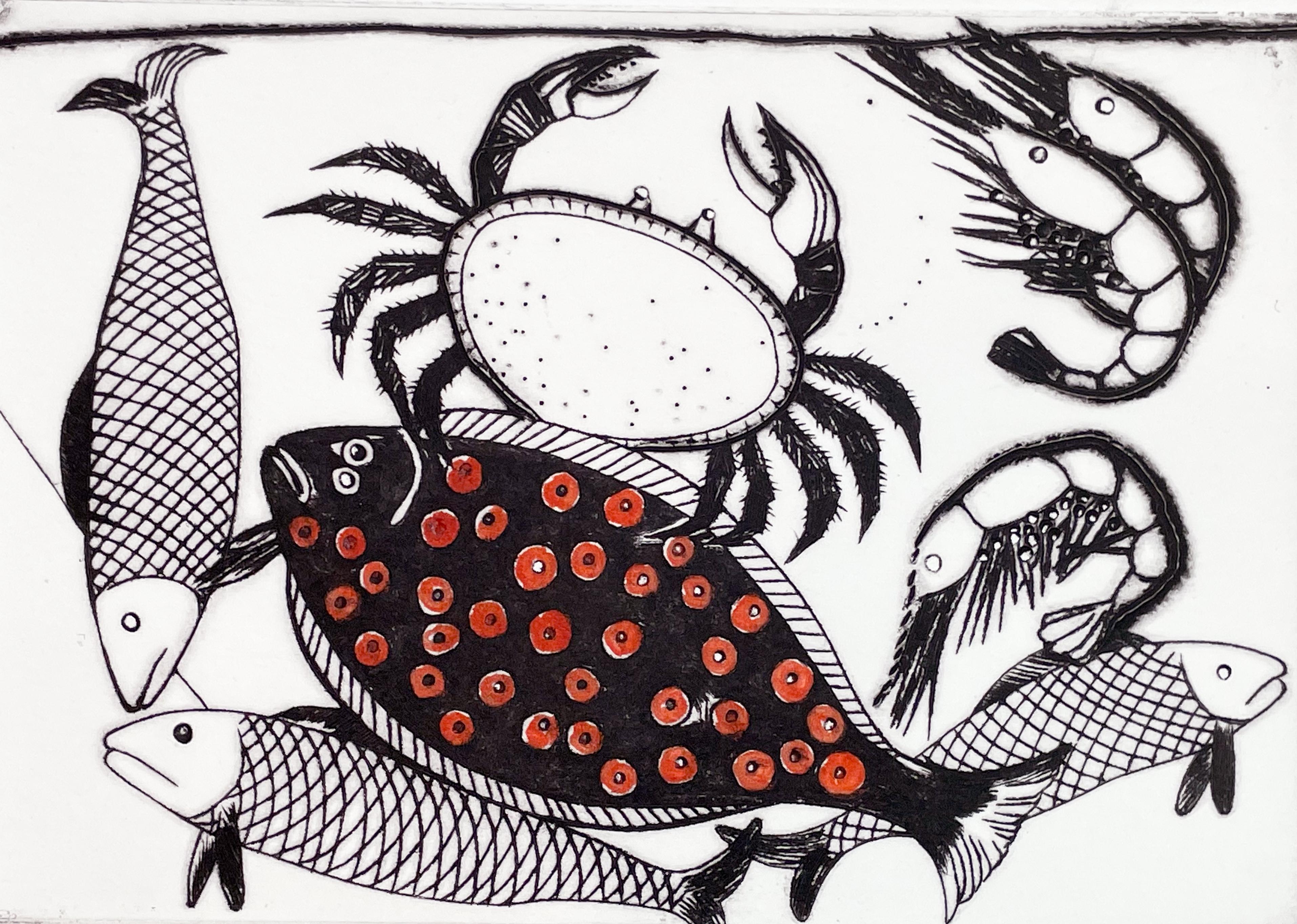 Colin Self Figurative Print – Krabbe, Plakette und Fischgräten