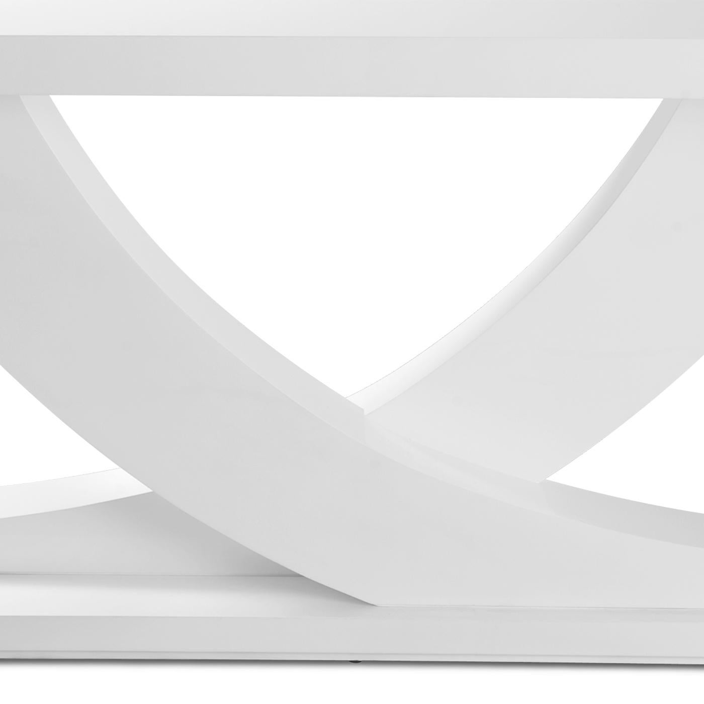 Contemporary Colisa White Console Table For Sale