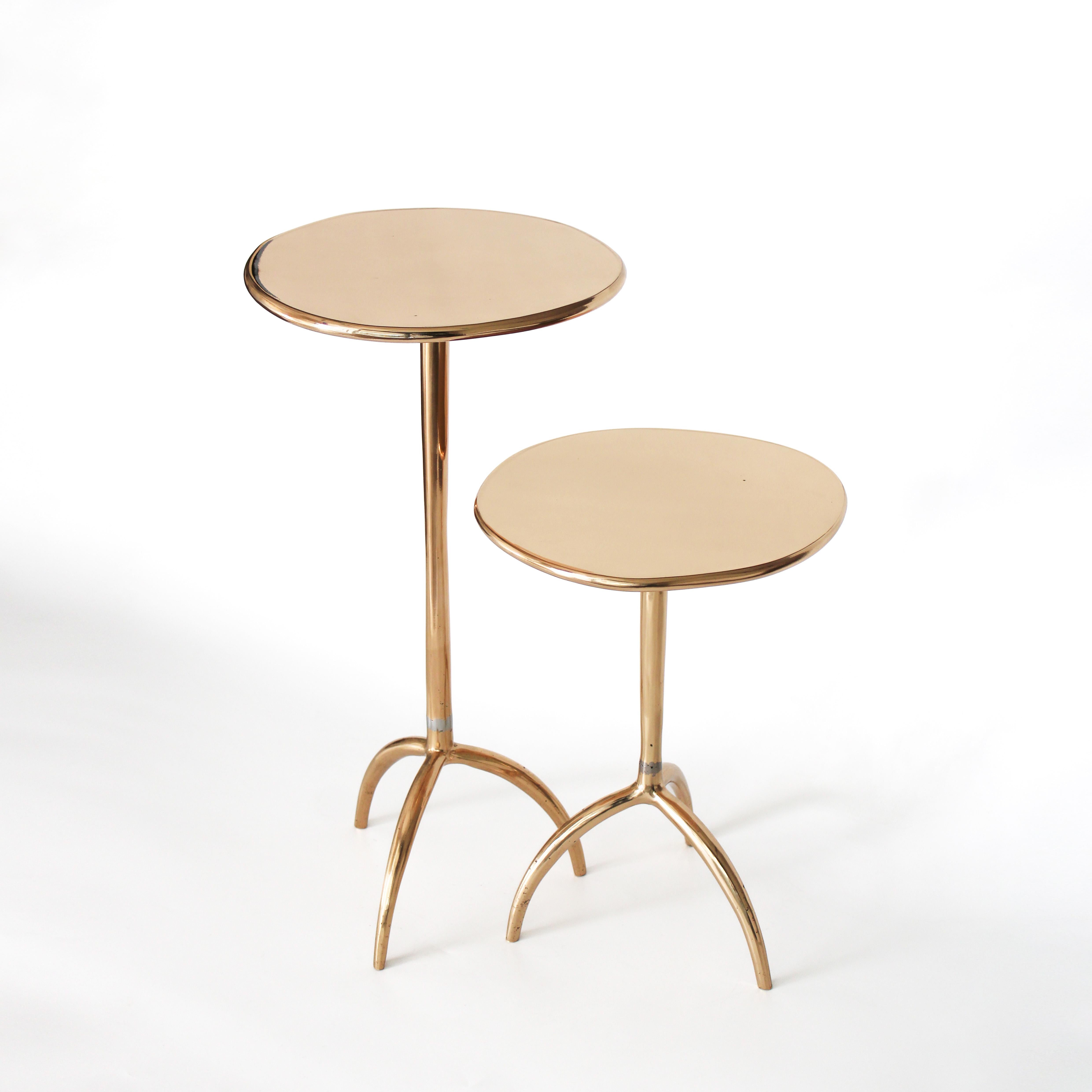 Fine and elegant, the Colla series takes interior design to the next level, both on its own and when combined with other collection pieces. 
It is produced with traditional casting techniques with bronze, aluminum, or stainless steel materials. The