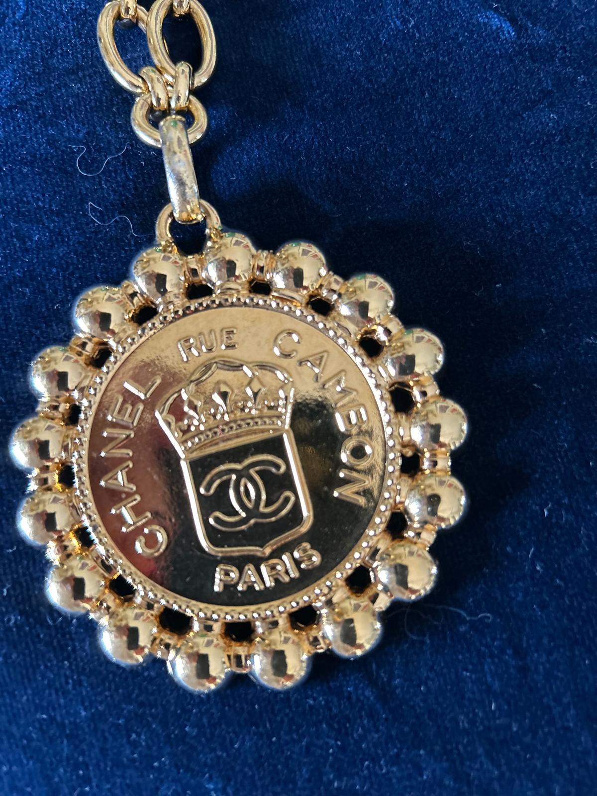 Chanel necklace 1990s  in very good condition For Sale 7
