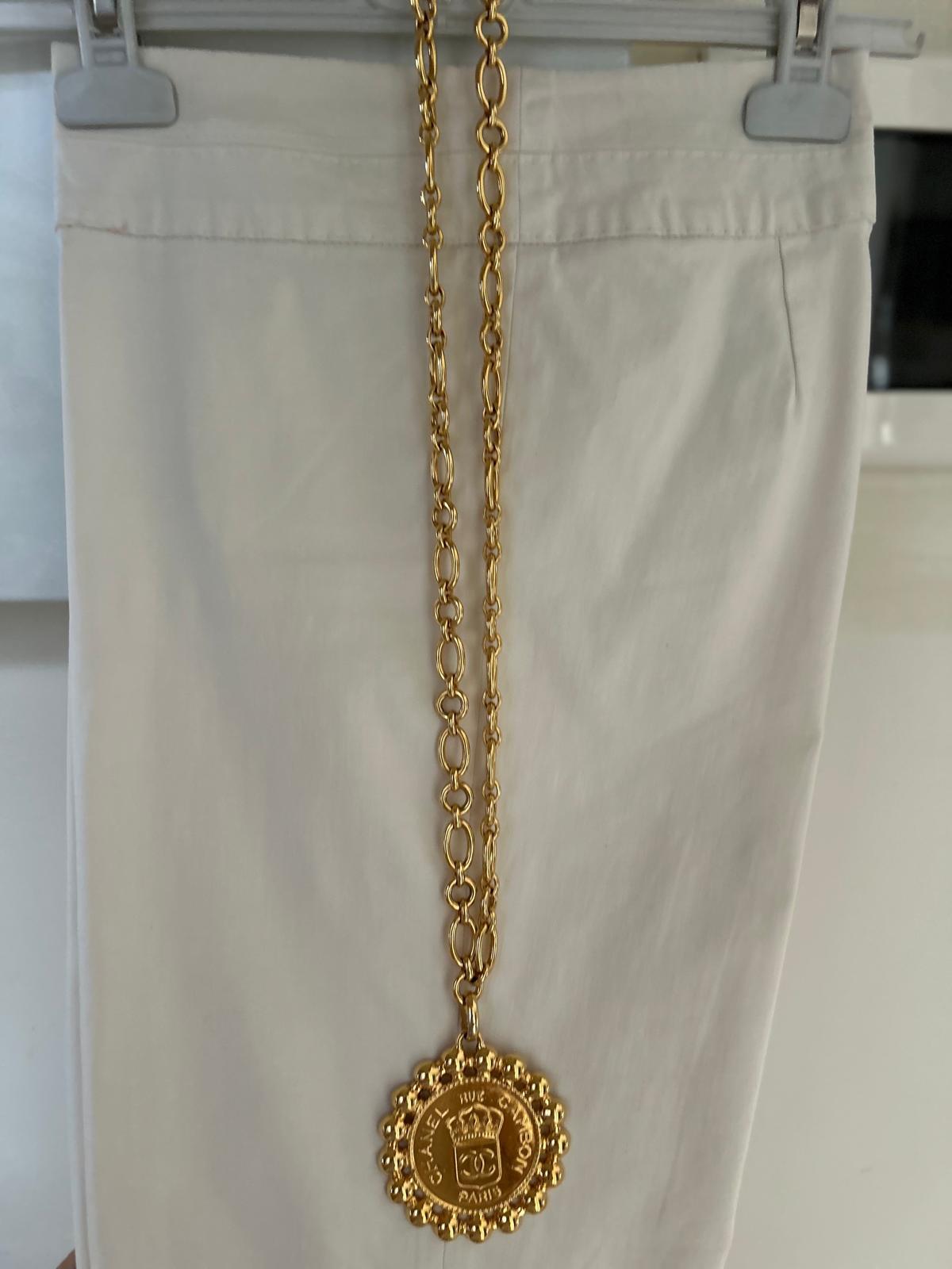 Chanel necklace 1990s  in very good condition For Sale 12