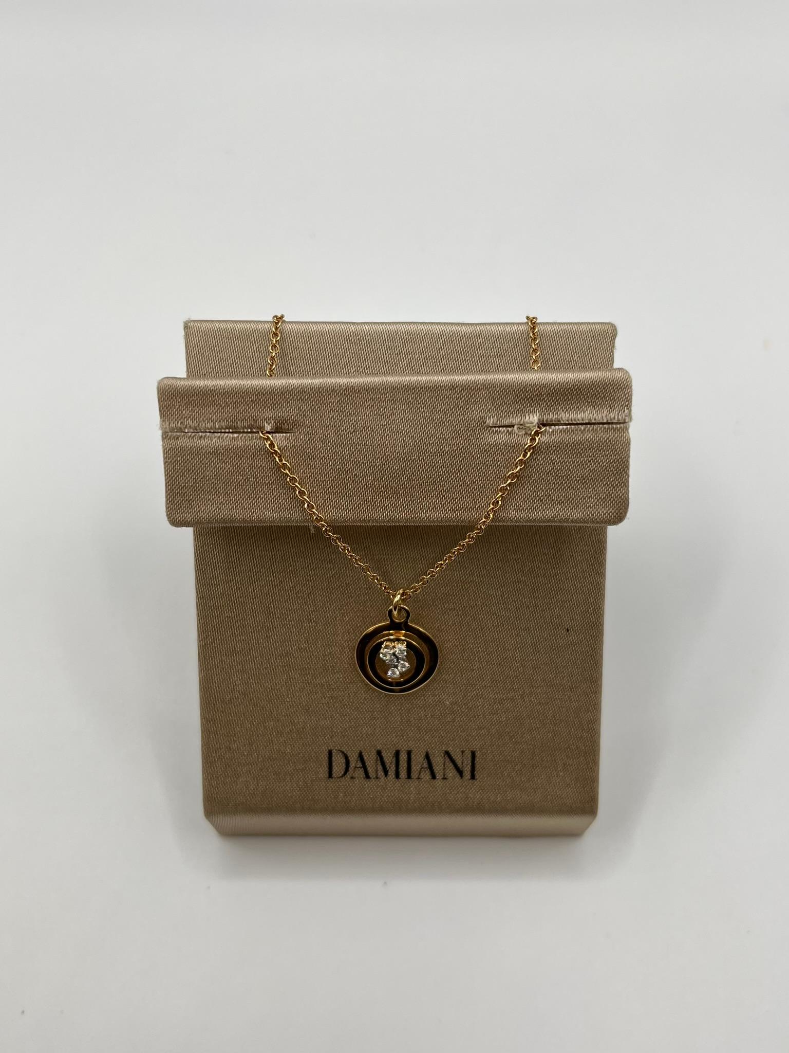 Collana con charm Damiani Sophia Loren in oro rosa 18 kt. e diamanti su collana in vendita 4