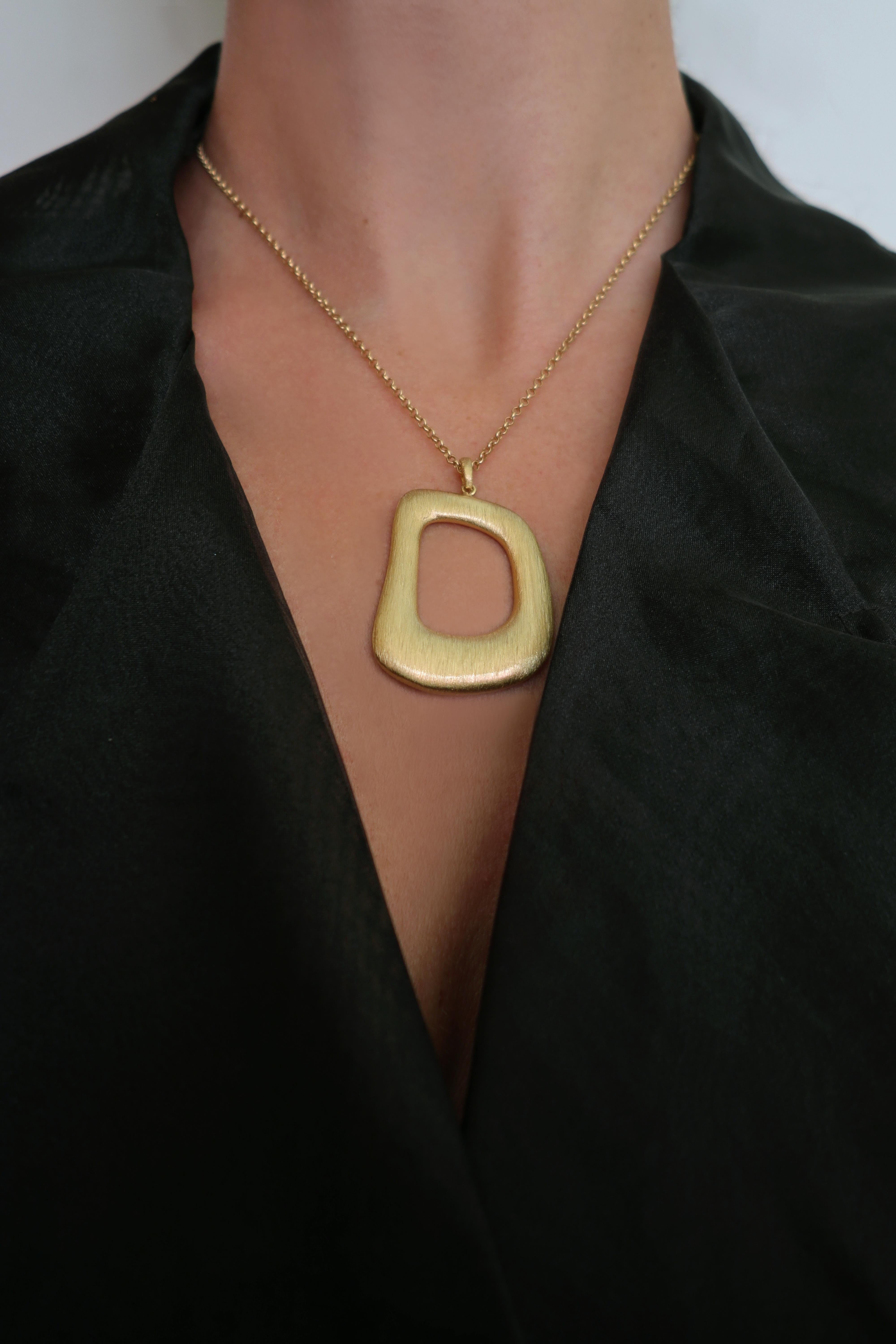 Pendant necklace, 925 sterling silver, 18 kt. gold plated, Amanda In New Condition For Sale In Capri, IT