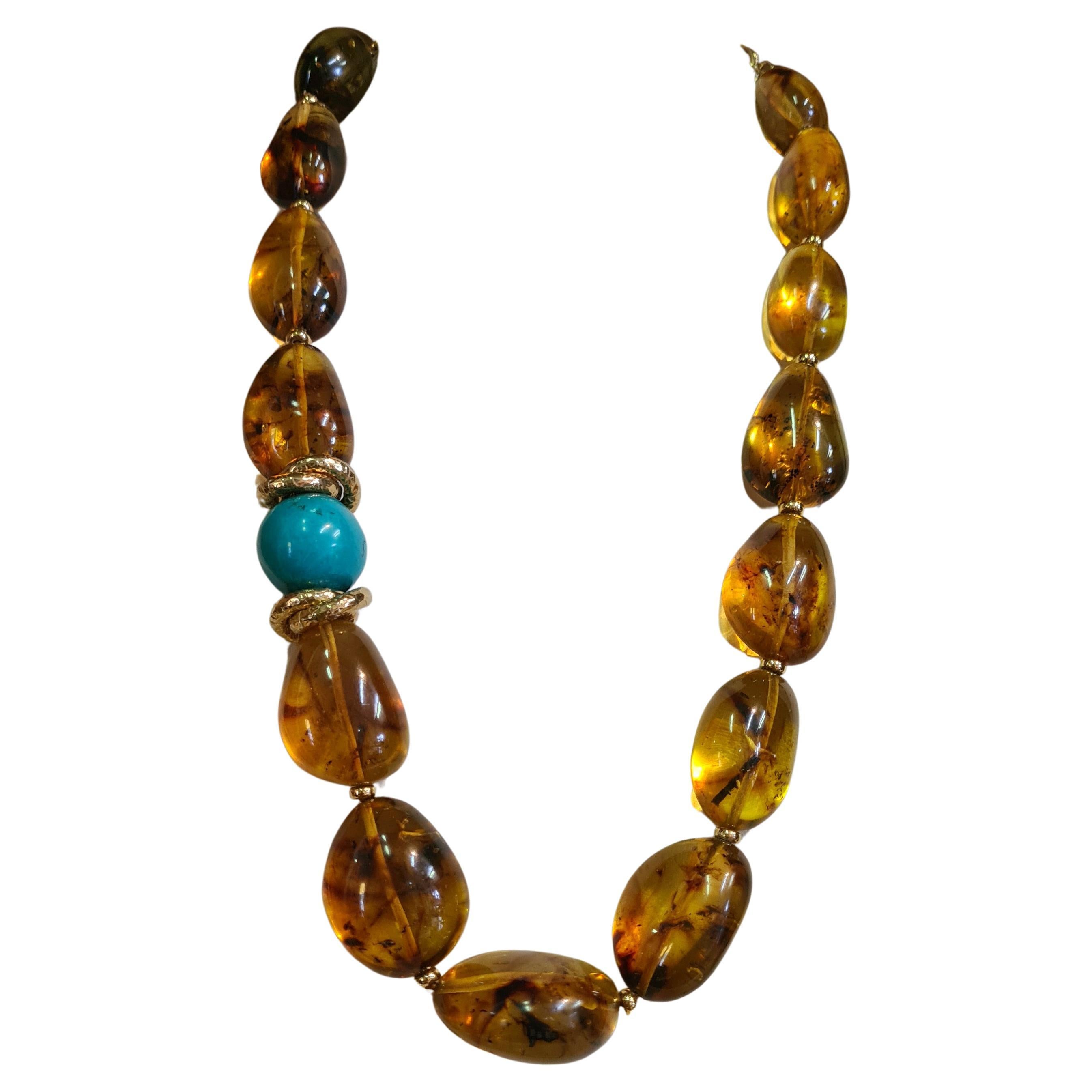 Collar de ámbar báltico con esfera de turquesa en venta