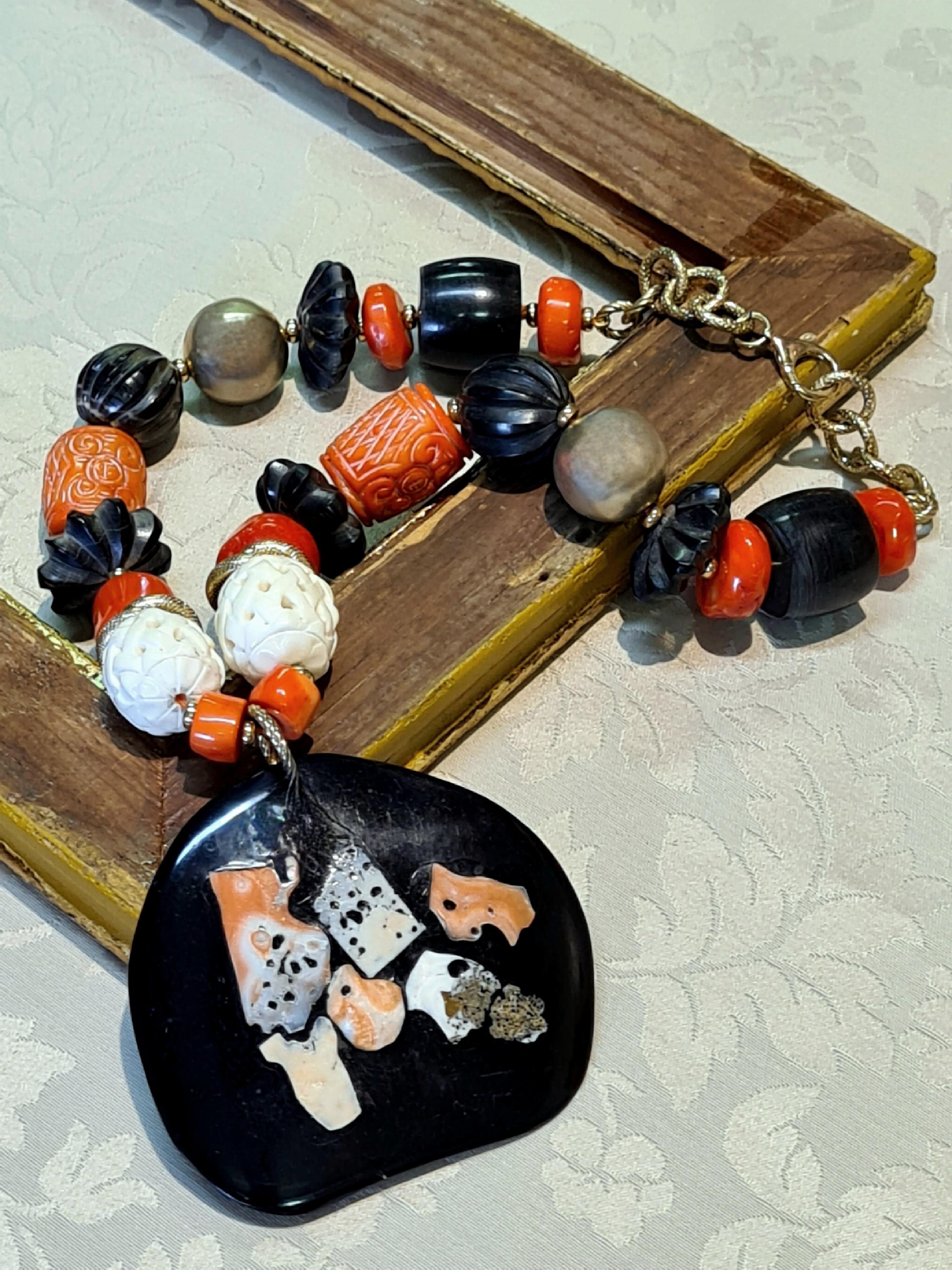 Fantasy necklace with Horn Plate and Inlaid Coral For Sale 2