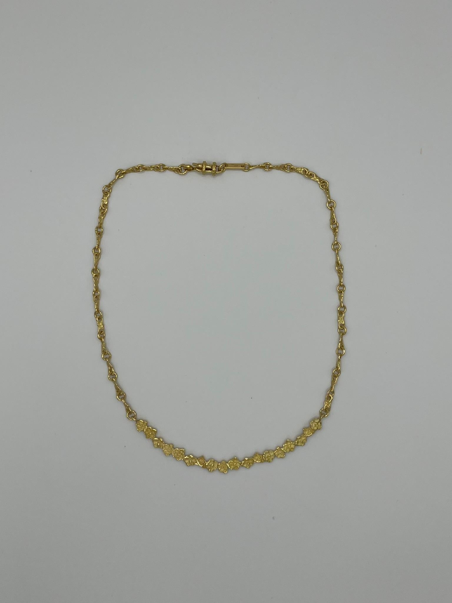Collier ras-de-cou en or jaune 18 carats fait à la main. en vente 1