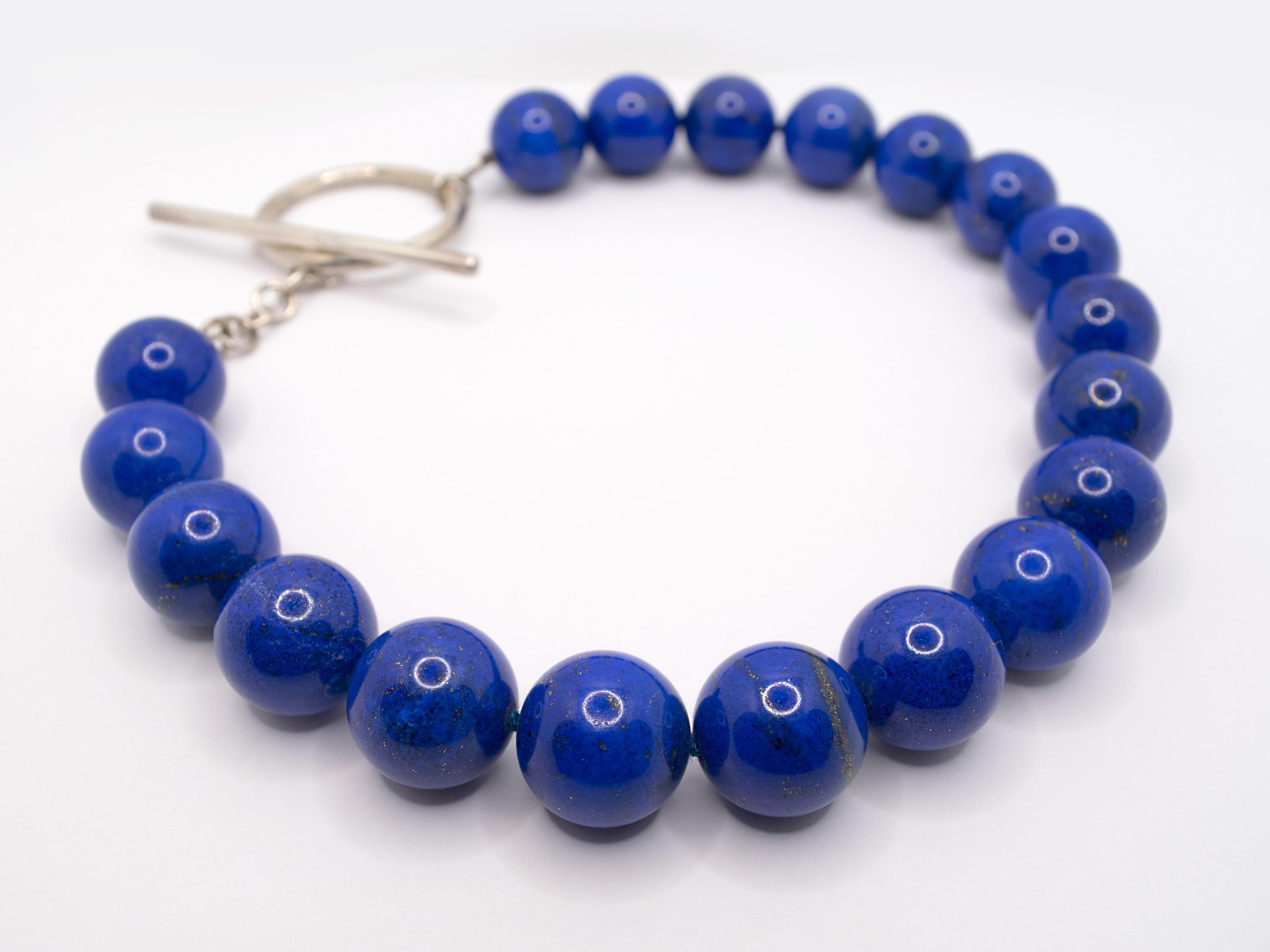 Round Cut Silver and Lapis Lazuli Necklace For Sale