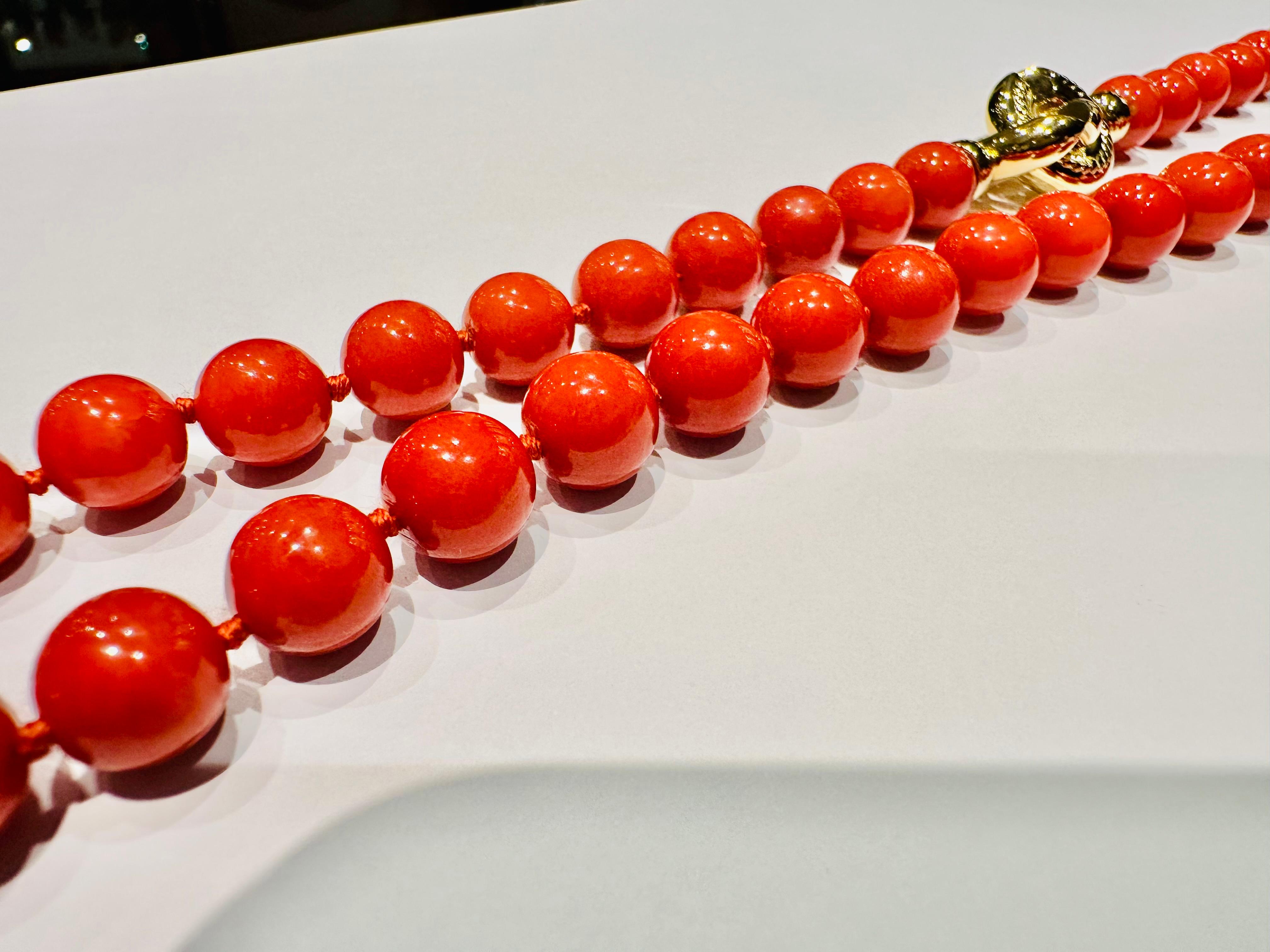 Collana in Corallo Rosso di Sardegna con Chiusura in Oro 18kt in vendita 2