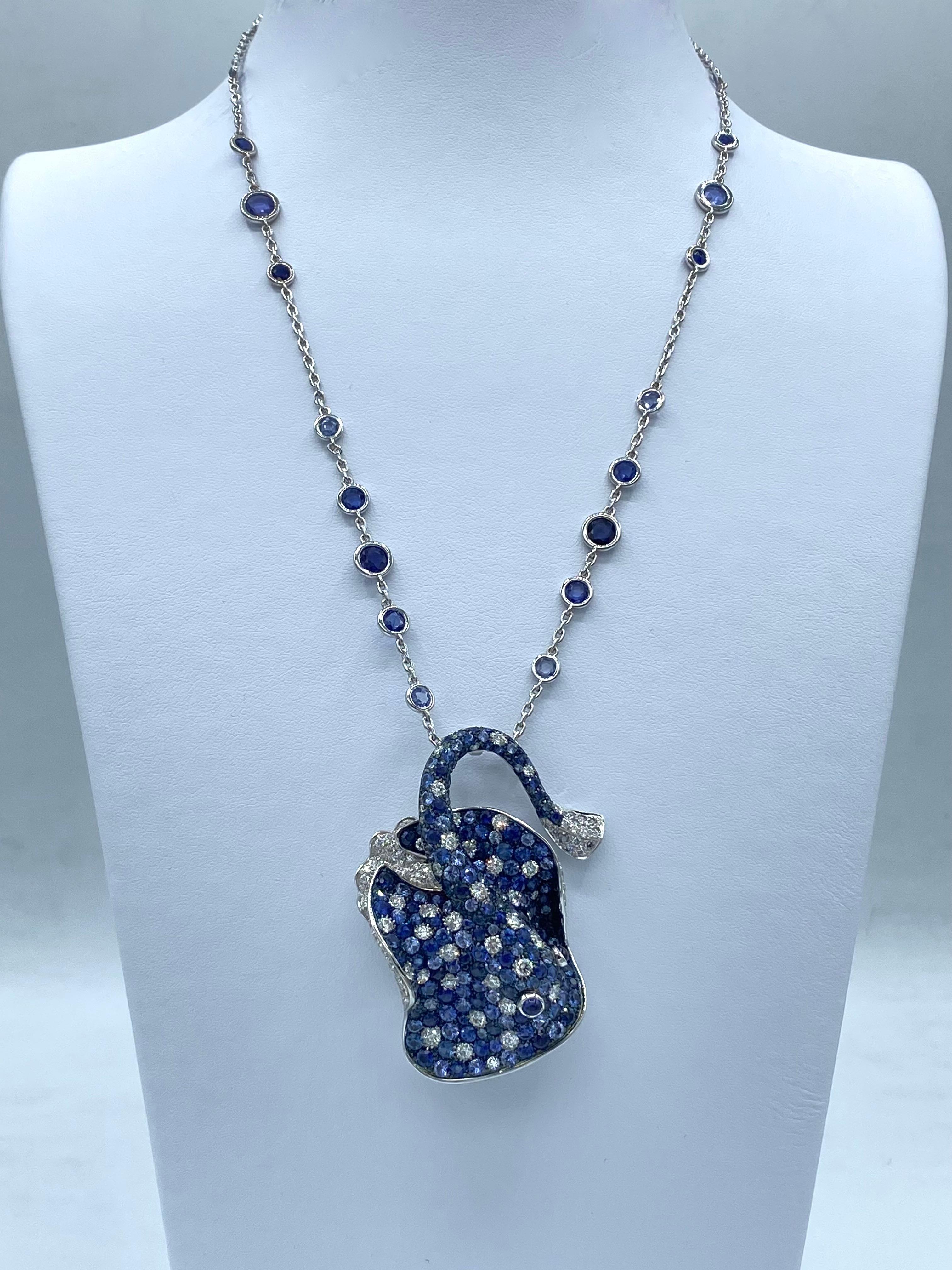 Collana in oro bianco 18Kt con zaffiri blu Made in Italy In New Condition For Sale In Bussolengo, Verona