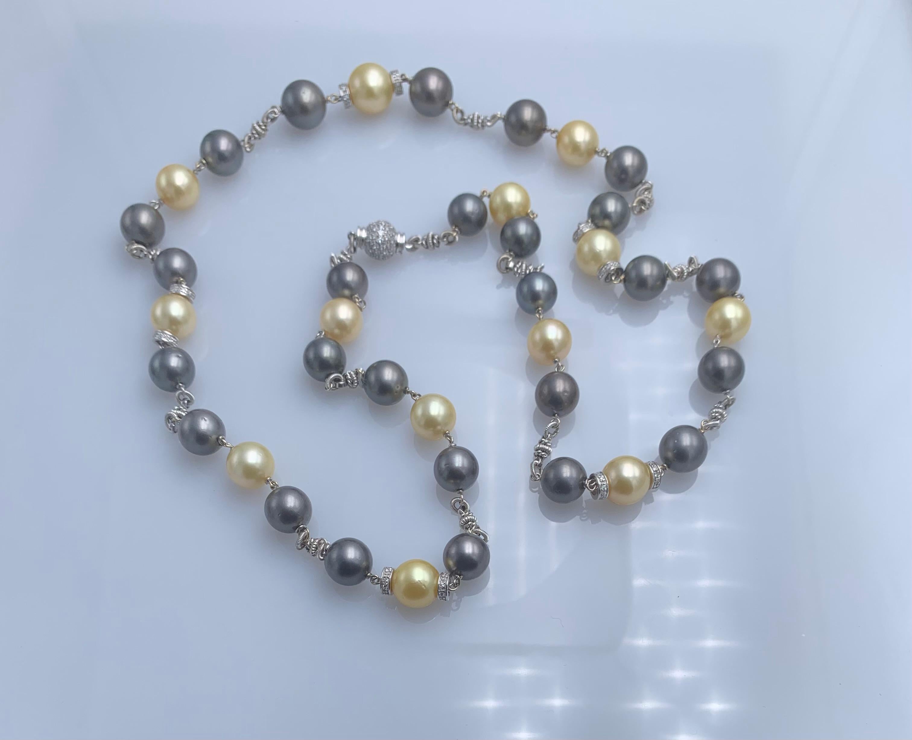 Brilliant Cut white gold diamond and south sea pearl necklace For Sale