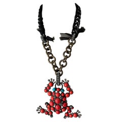 Collana Lanvin con ciondolo rana in ottime condizioni