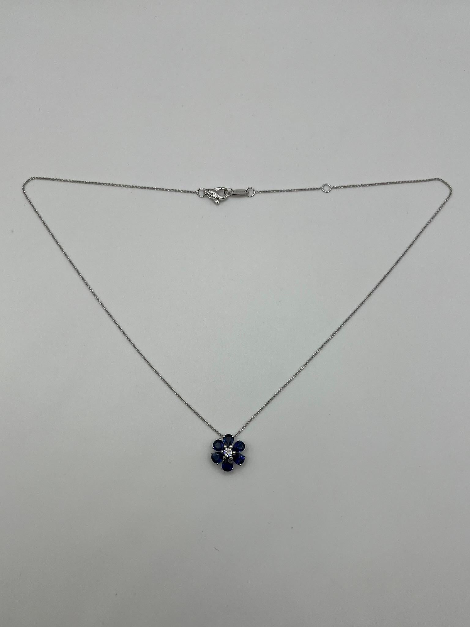 Collana Leopizzo ciondolo a Fiore con zaffiri e diamanti In condizioni Nuovo in vendita a Abano Terme, IT