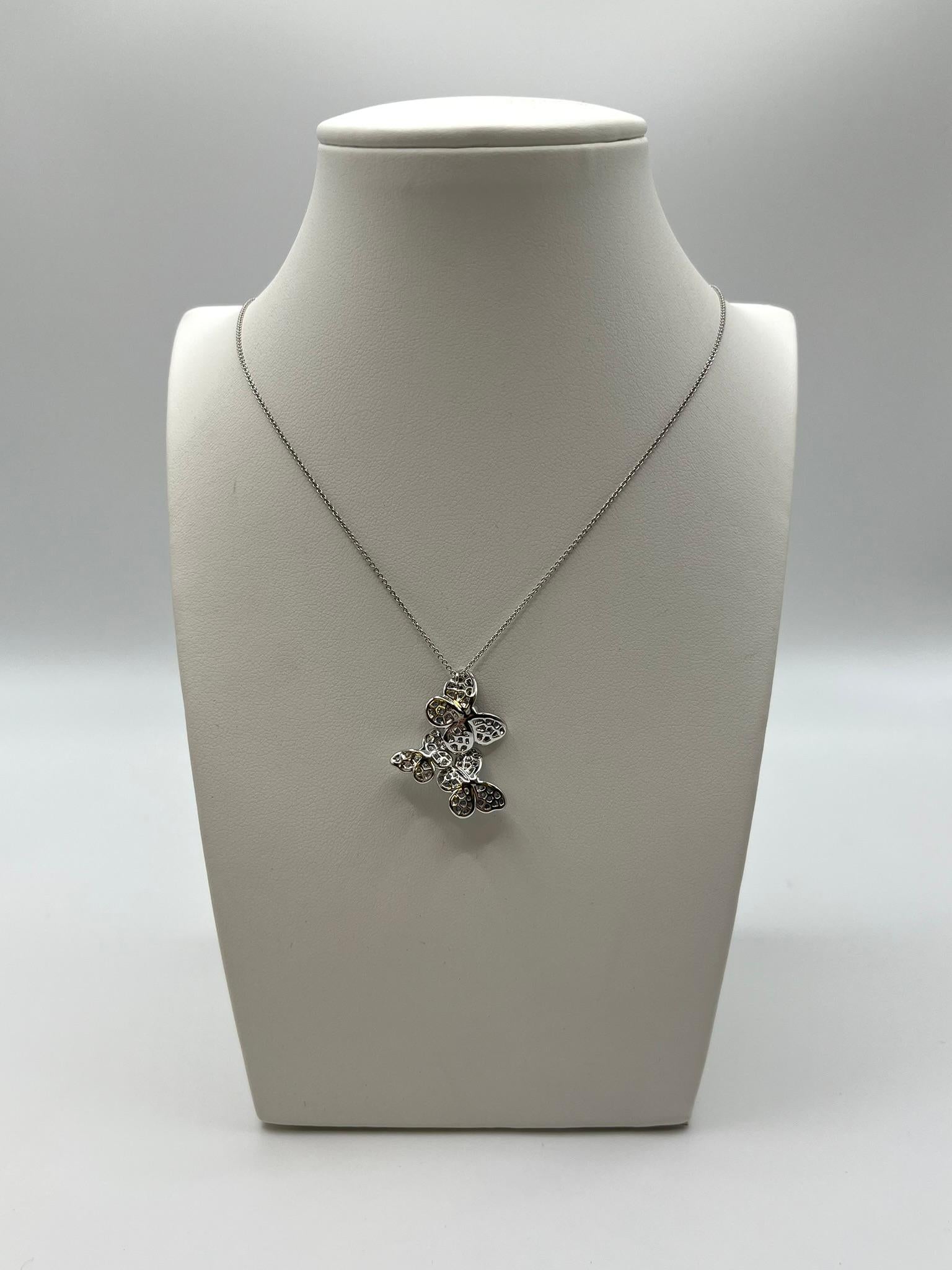 Collana Leopizzo ciondolo con farfalle con zaffiri e diamanti in vendita 4