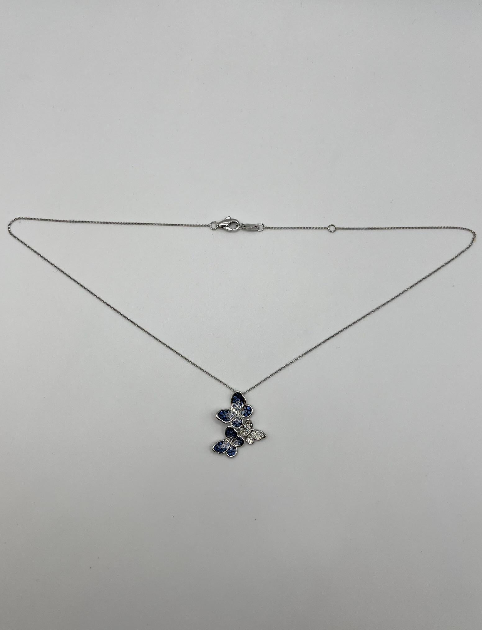 Taglio brillante Collana Leopizzo ciondolo con farfalle con zaffiri e diamanti in vendita
