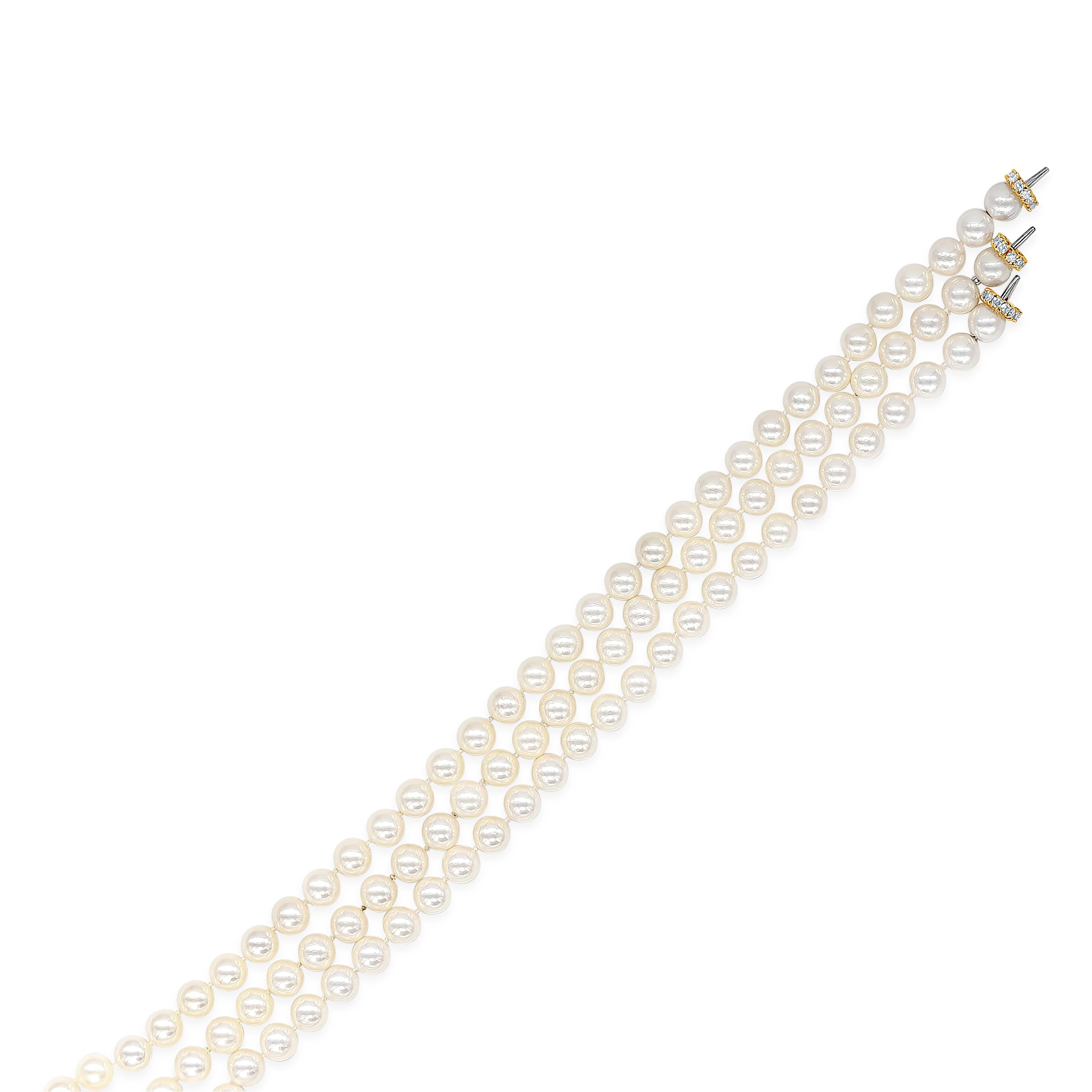roman pearl necklace
