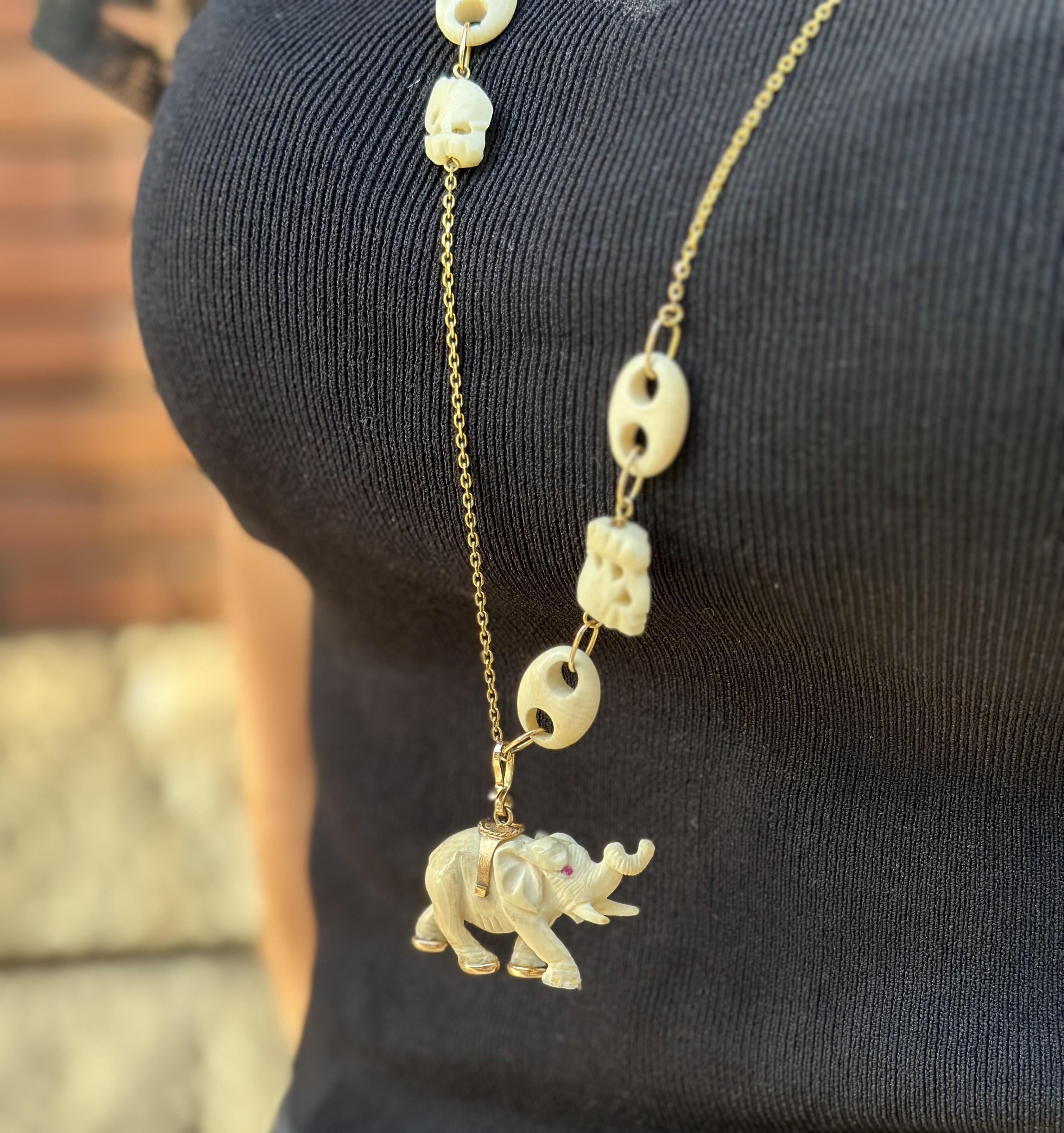 Collar en oro amarillo y hueso “Elefante”, Vintage 70’s – Francia For Sale 7
