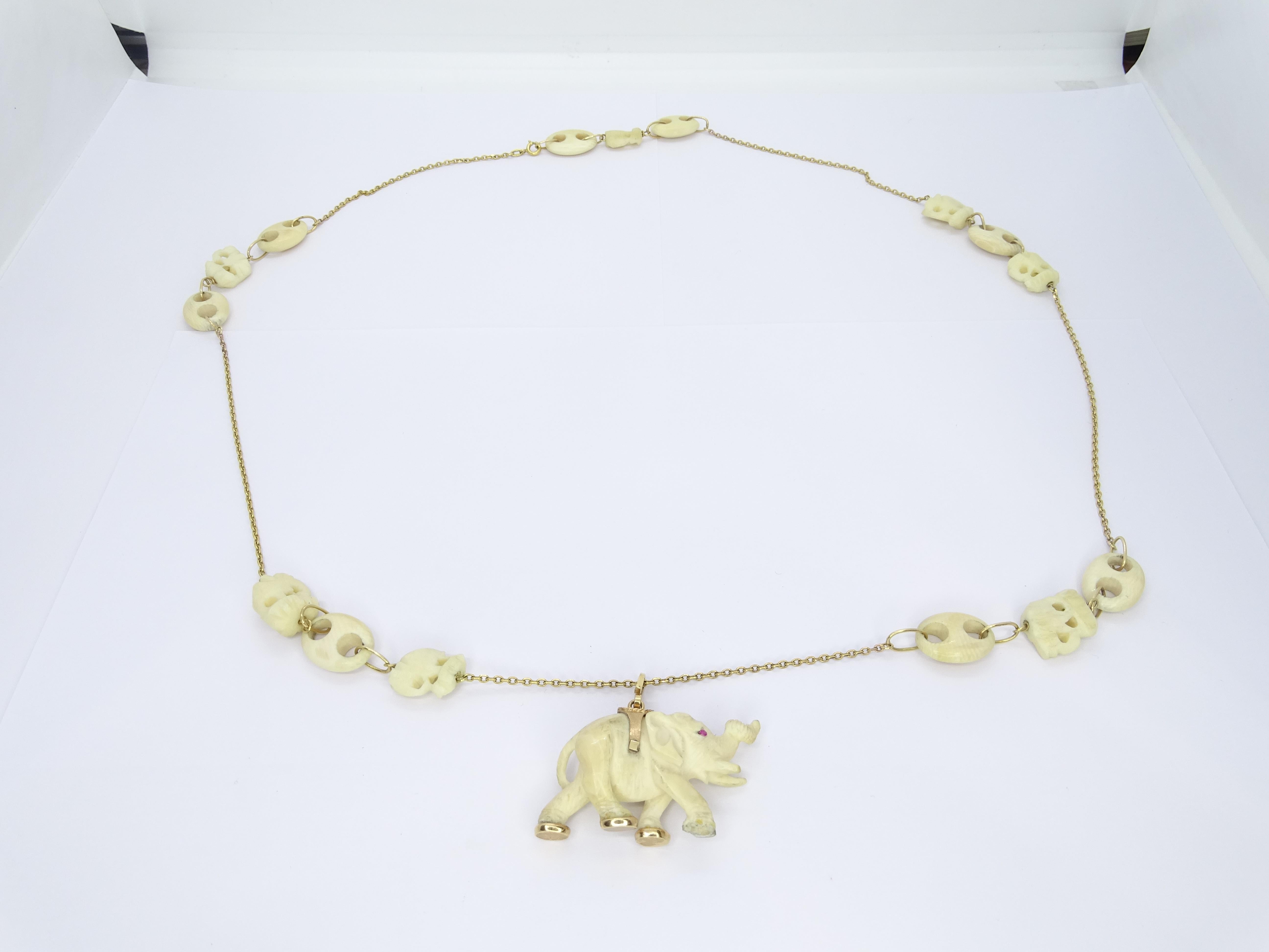 Collar en oro amarillo y hueso “Elefante”, Vintage 70’s – Francia For Sale 3
