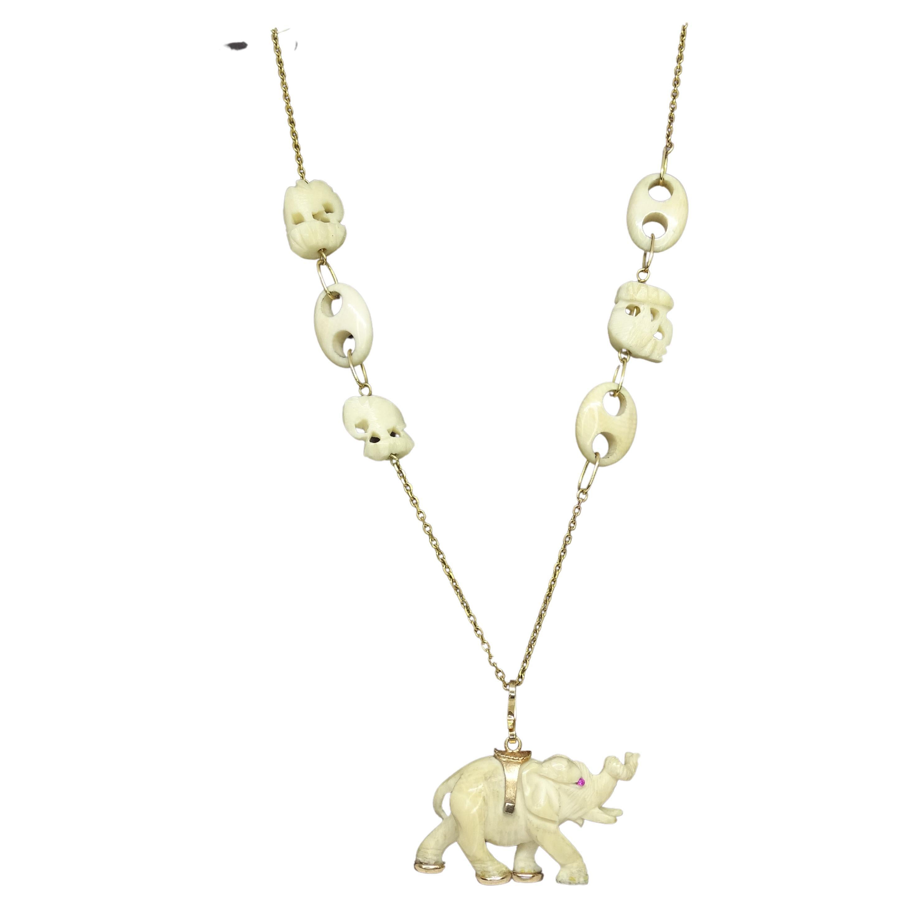 Collar en oro amarillo y hueso “Elefante”, Vintage 70’s – Francia In Good Condition For Sale In VALLADOLID, ES