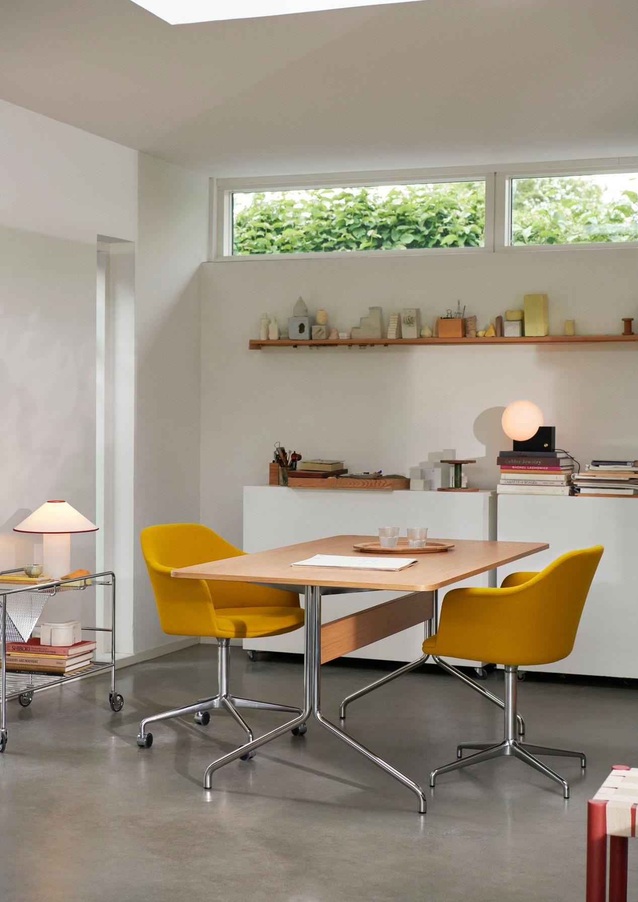Bandeja Collect, Sc 64, Roble Lacado by Space Copenhagen for &Tradition en venta 2