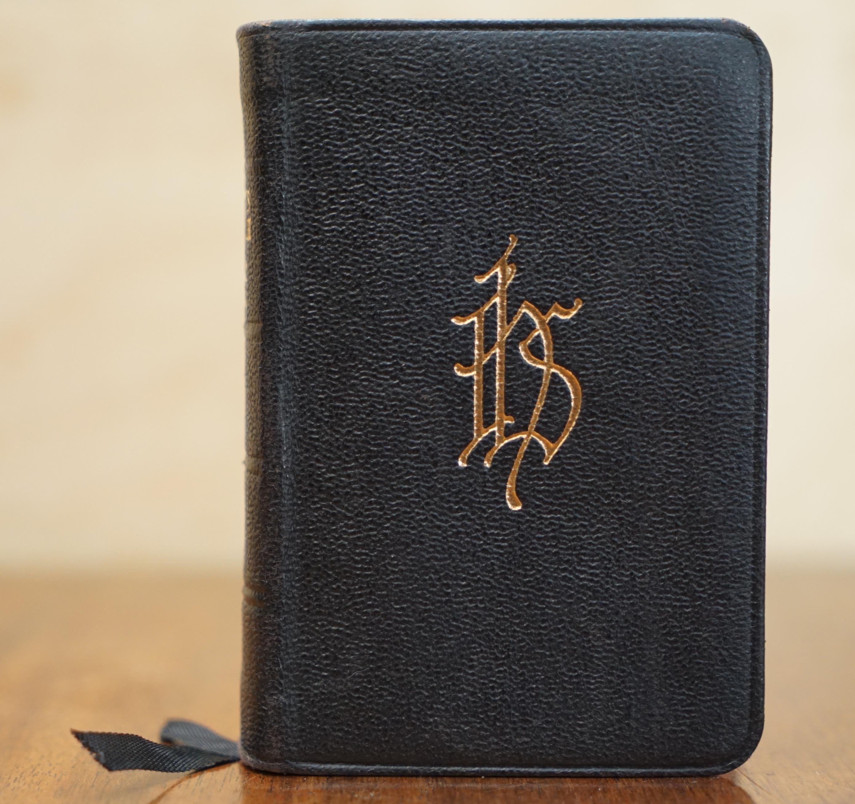 Royal House Antiques

Royal House Antiques is delighted to offer for sale this lovely small S Swithuns prayer book English Hymnal

A good looking and collectable little travel book, it would make a great curio present

Dimensions

Height:-