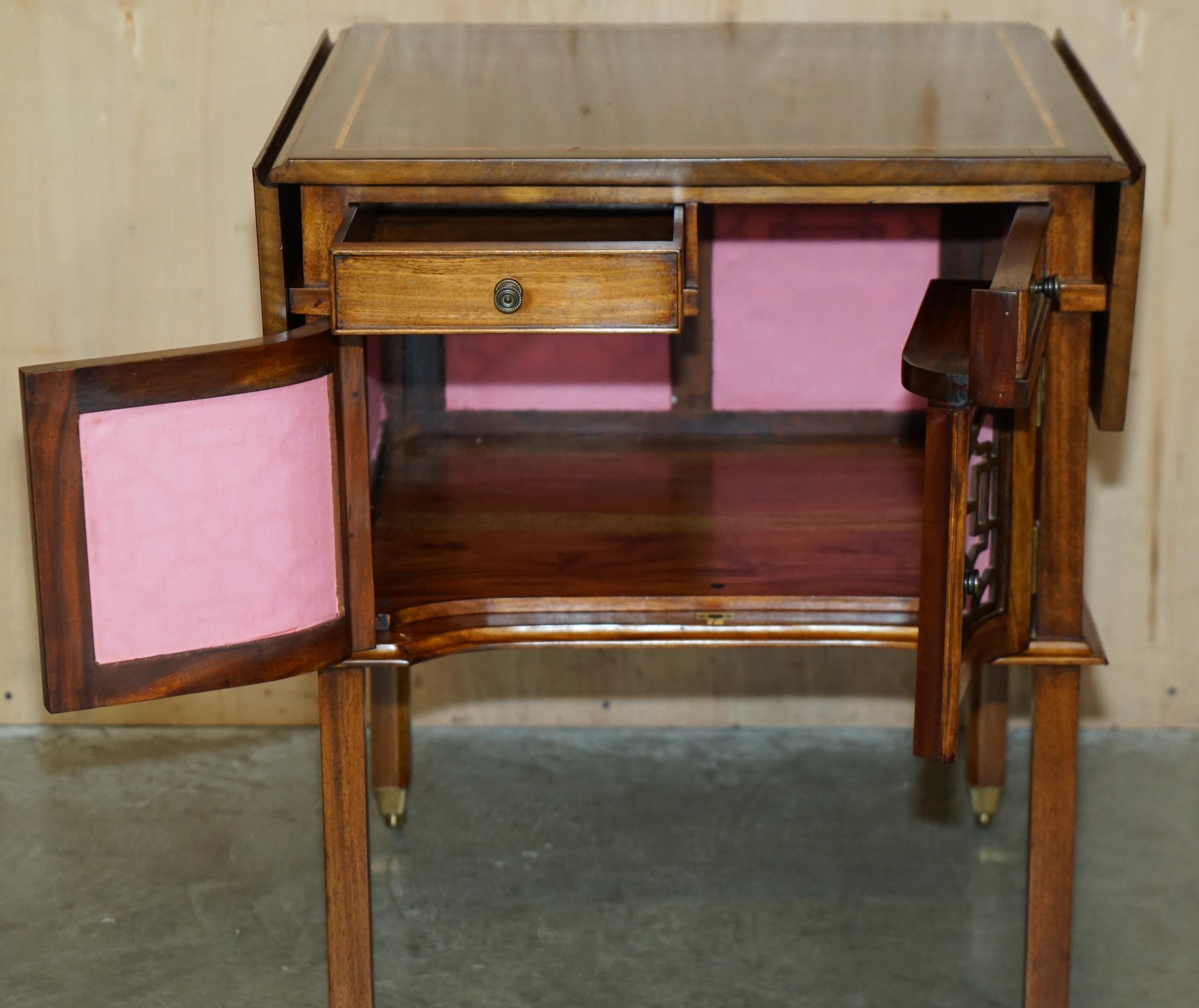 COLLECTABLE ANTiQUE THOMAS CHIPPENDALE BREAKFAST SUPPER HARDWOOD WALNUT TABLE For Sale 5