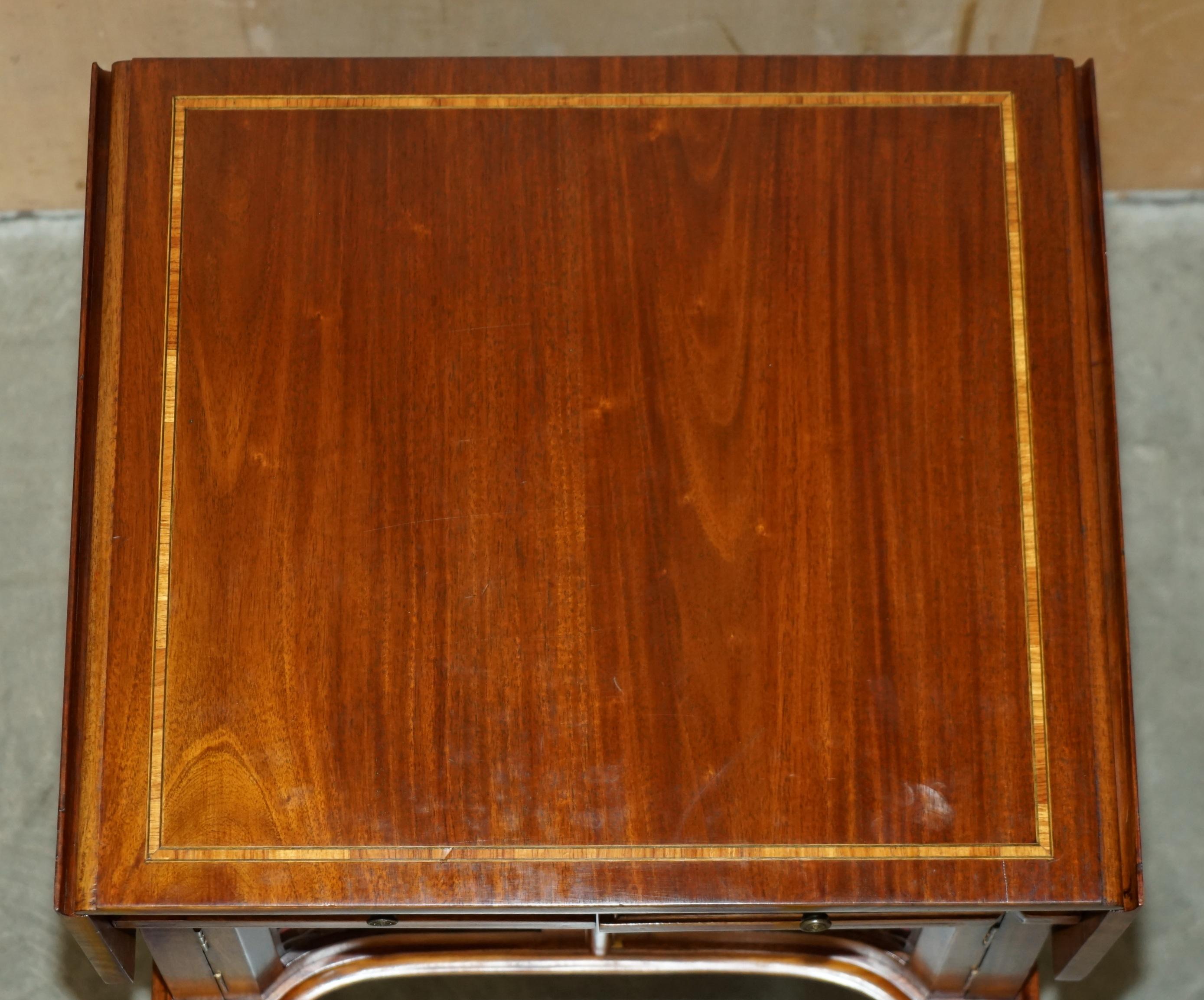 Early 20th Century COLLECTABLE ANTiQUE THOMAS CHIPPENDALE BREAKFAST SUPPER HARDWOOD WALNUT TABLE For Sale