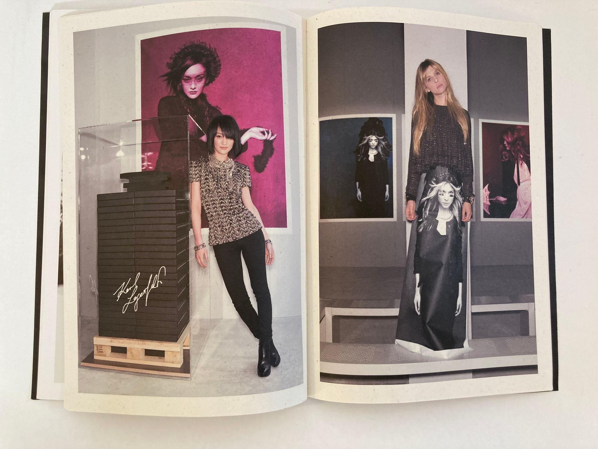 Chanel 31 Rue Cambon Magazine Catalogue de collection 2012 Karl Lagerfeld Bon état - En vente à North Hollywood, CA