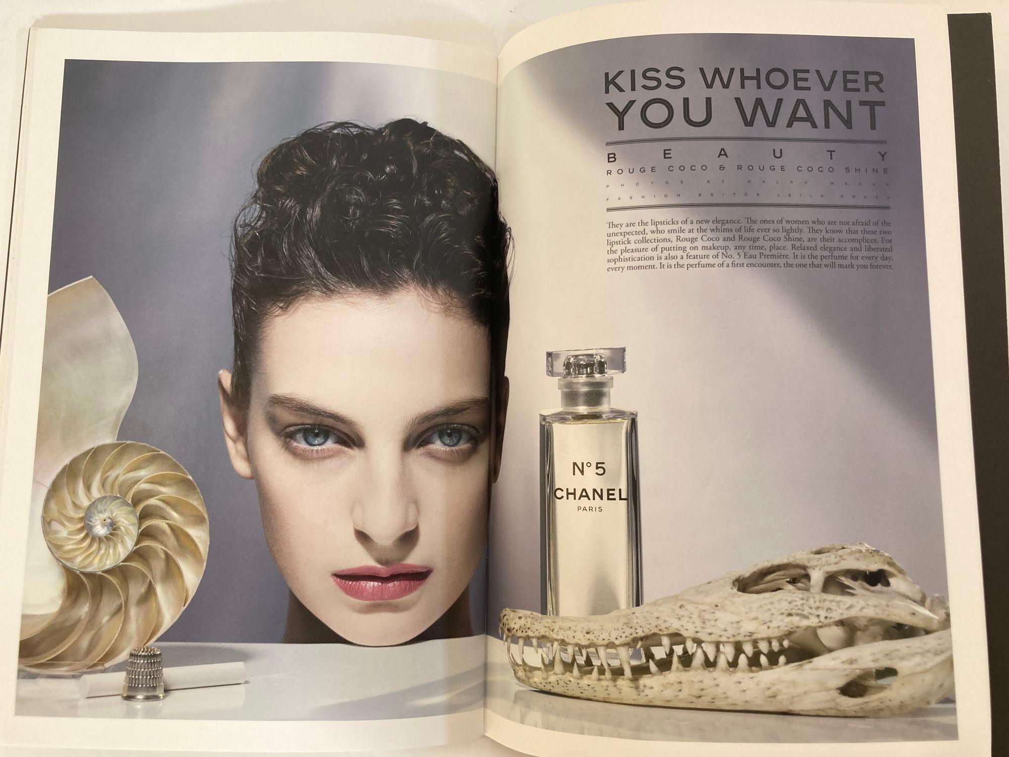 Papier Chanel 31 Rue Cambon Magazine Catalogue de collection 2012 Karl Lagerfeld en vente
