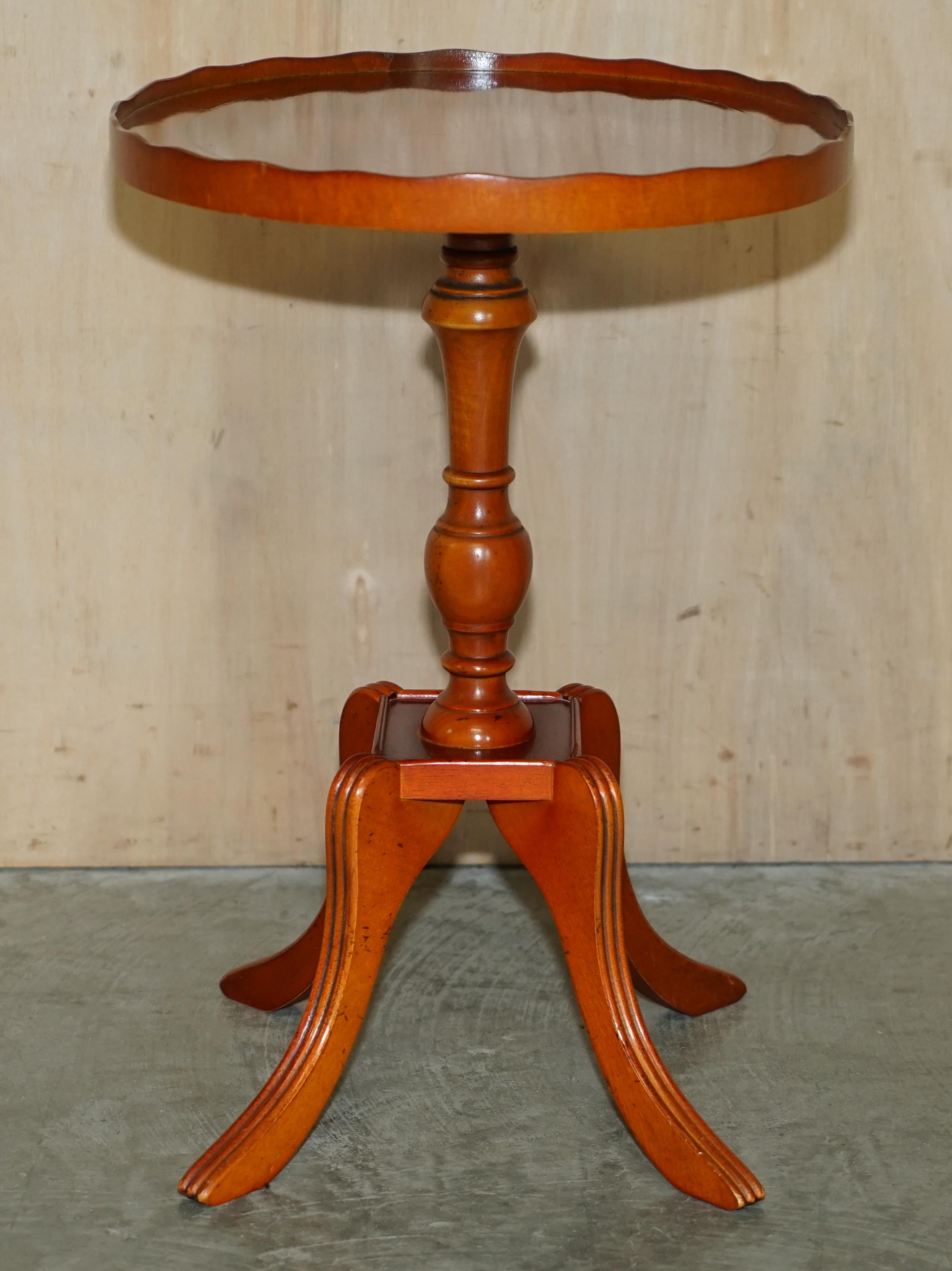 Collectable Decorative Burr Yew Wood Side End Lamp Table with Gallery Rail For Sale 5
