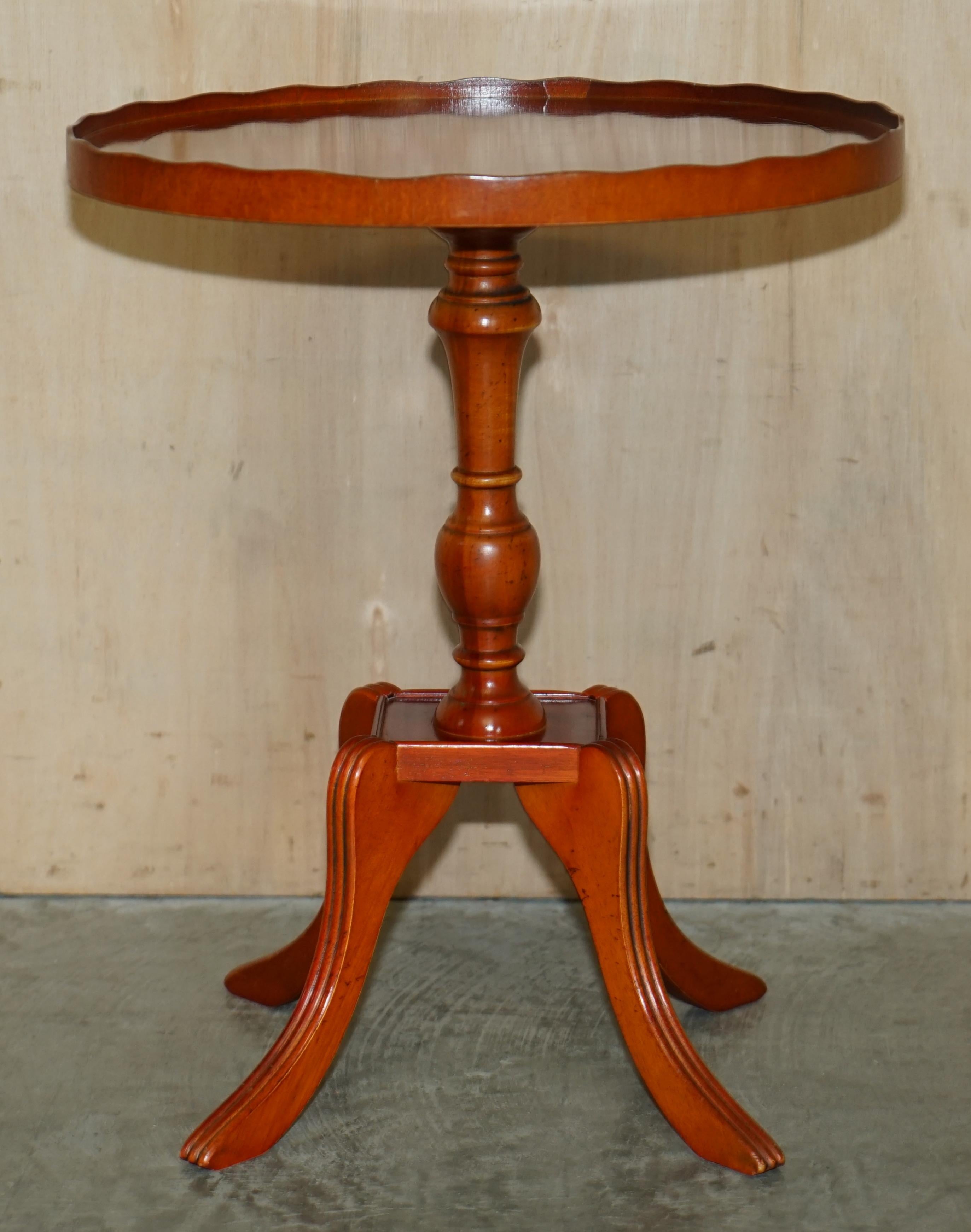 Collectable Decorative Burr Yew Wood Side End Lamp Table with Gallery Rail For Sale 7