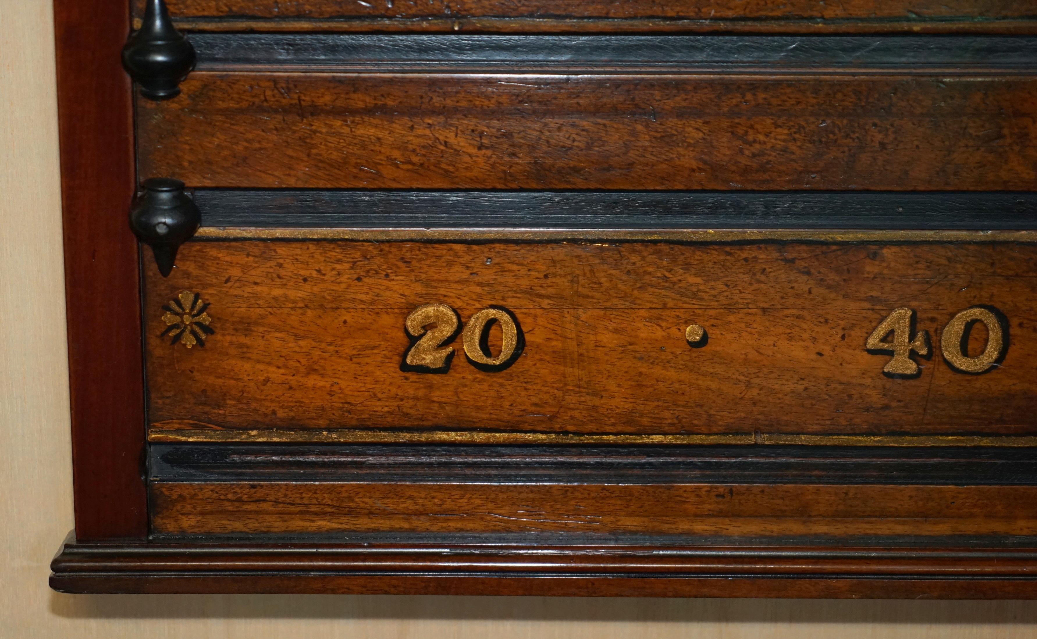 COLECCIONABLE EST 1848 T&J ORME MANCHESTER ANTiQUE VICTORIAN SNOOKER SCOREBOARD Mediados del siglo XIX en venta