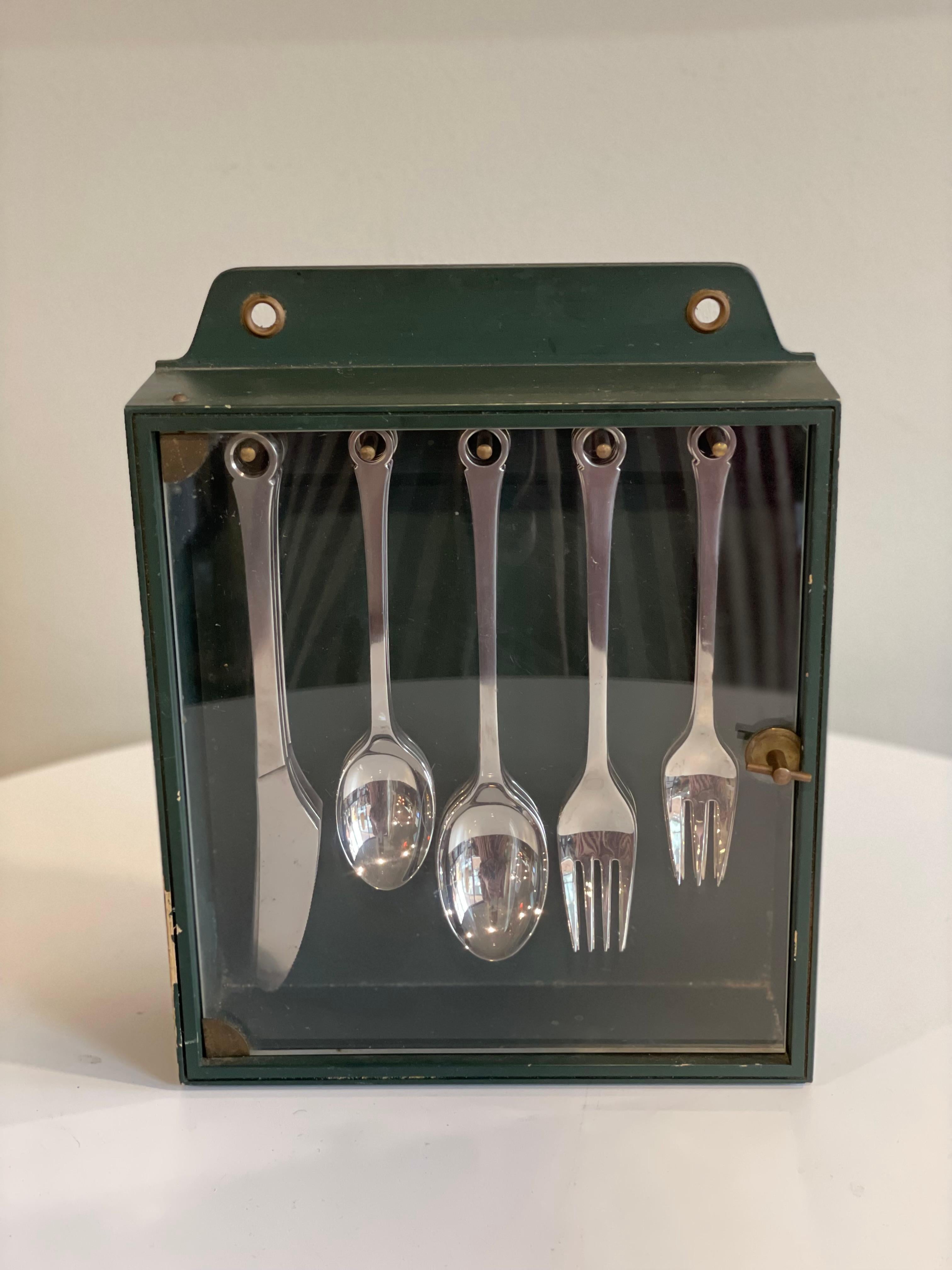Collectible Henning Seidelin for Frigast Pantry 30-Piece Flatware Set  For Sale 1