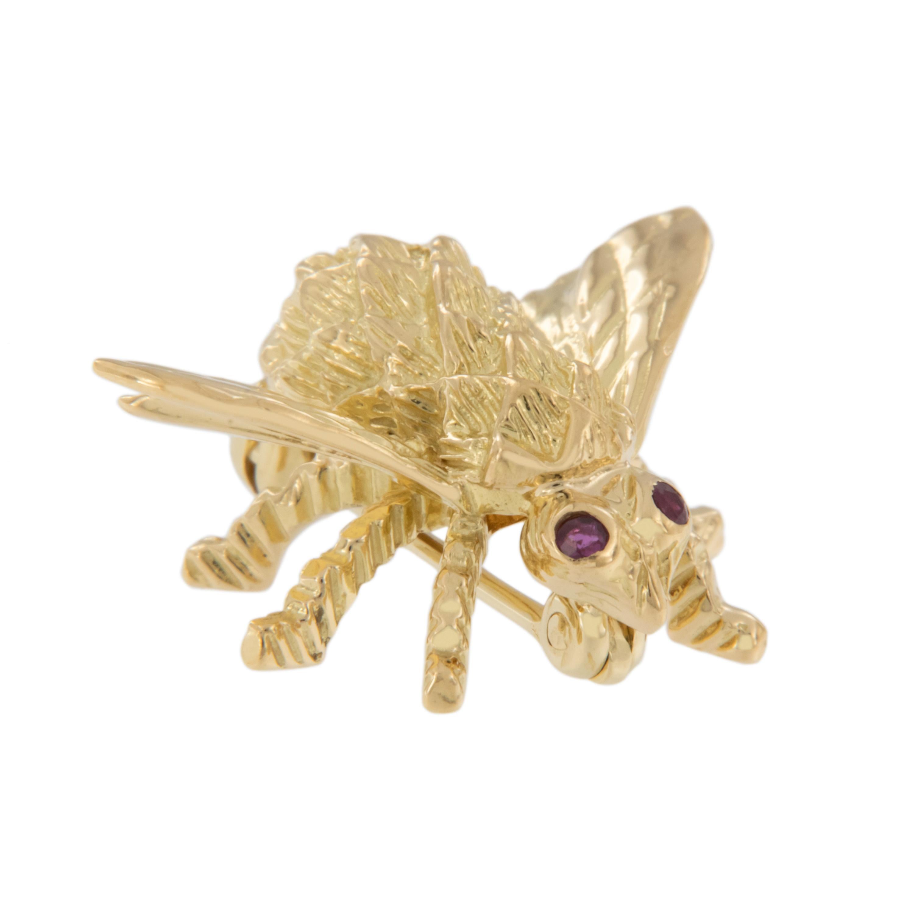 Collectable and charming this adorable bee pin by Herbert Rosenthal is comprised of 18 karat yellow gold with beautifully executed finishing detail. Would look perfect whether worn on your shoulder, lapel, jacket or hanging from a chain. Two rubies
