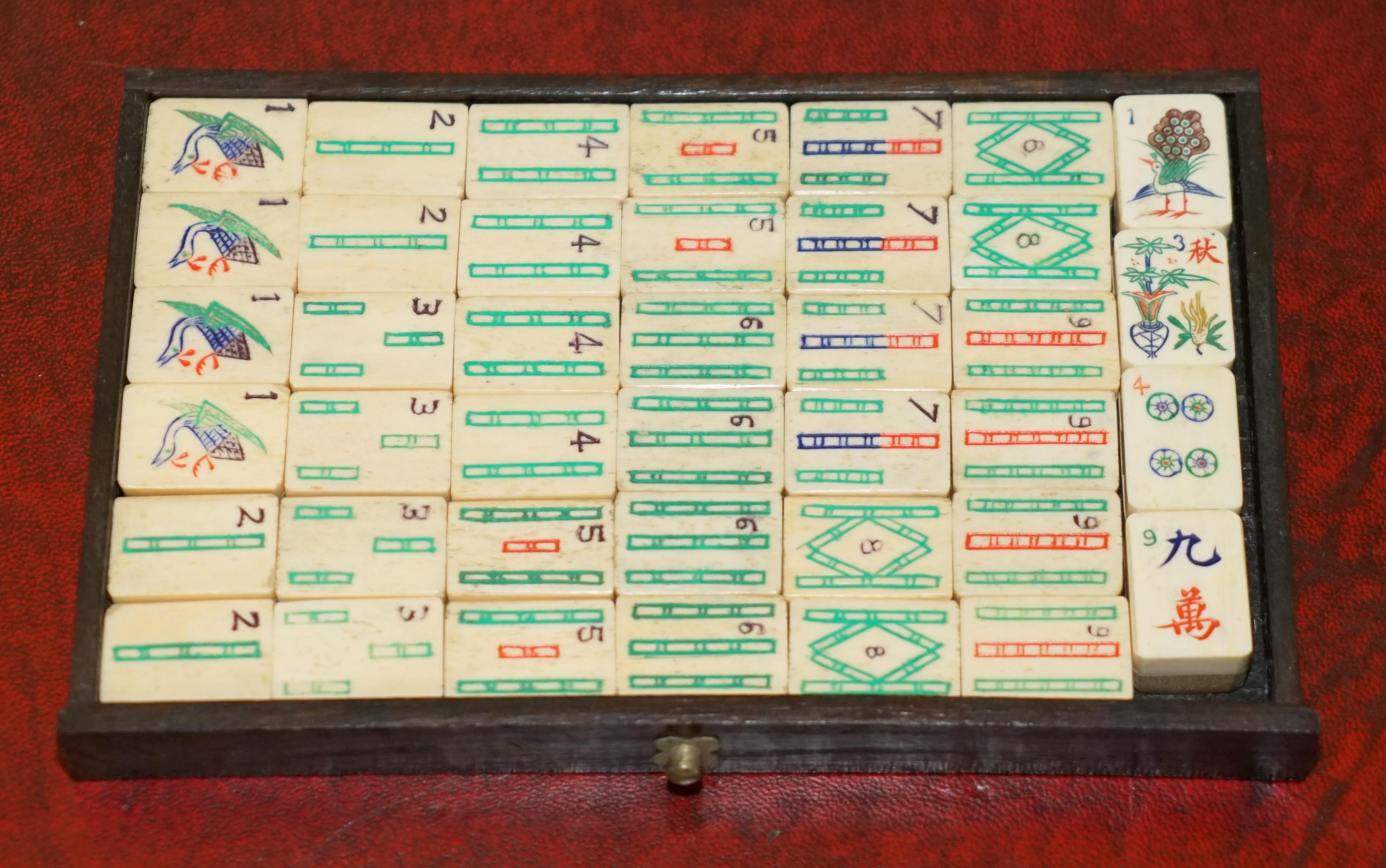 COLLECTABLE ORIGINAL ANTIQUE CHINESE CIRCA 1920 MAHJONG SET INCLUDiNG COUNTERS 7