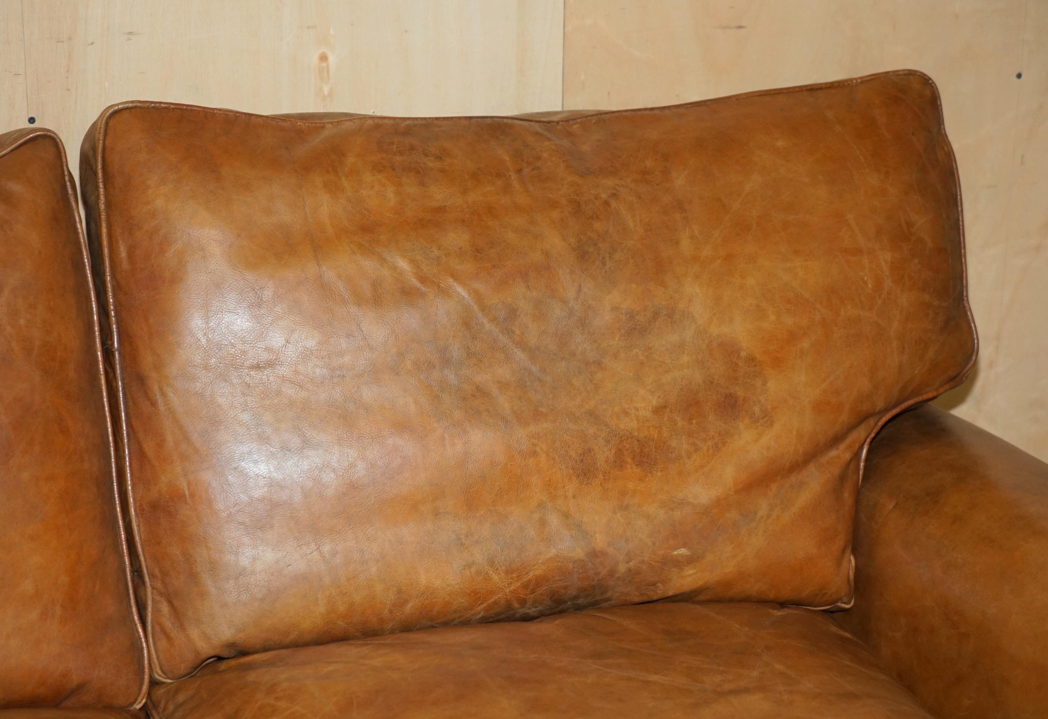 COLLECTABLE TIMOTHY OULTON DESIGNER HERiTAGE BROWN LEATHER BALMORAL SOFA For Sale 3