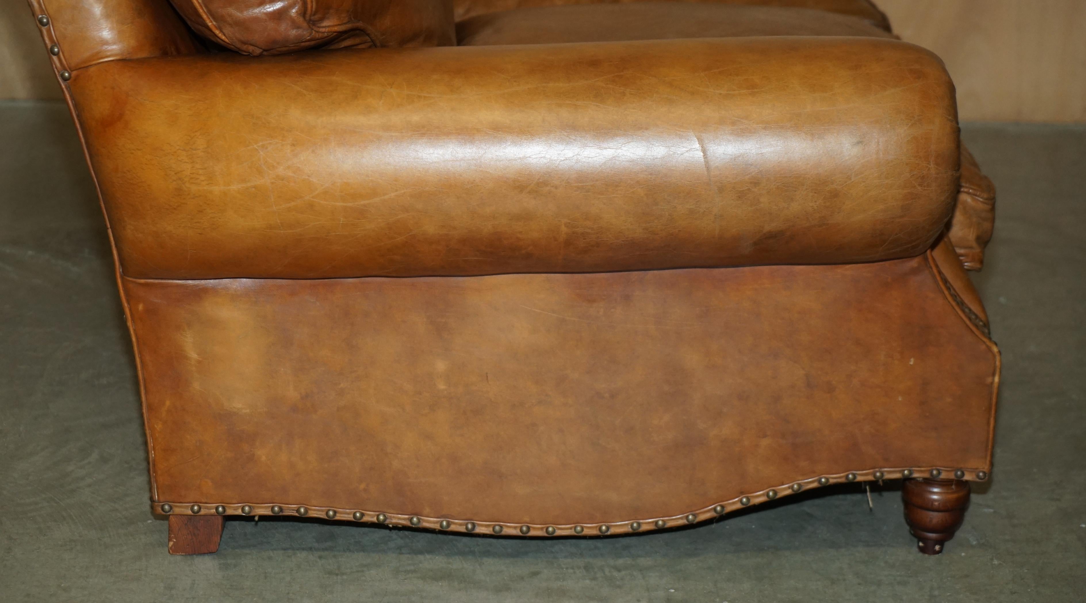 COLLECTABLE TIMOTHY OULTON DESIGNER HERiTAGE BROWN LEATHER BALMORAL SOFA For Sale 9