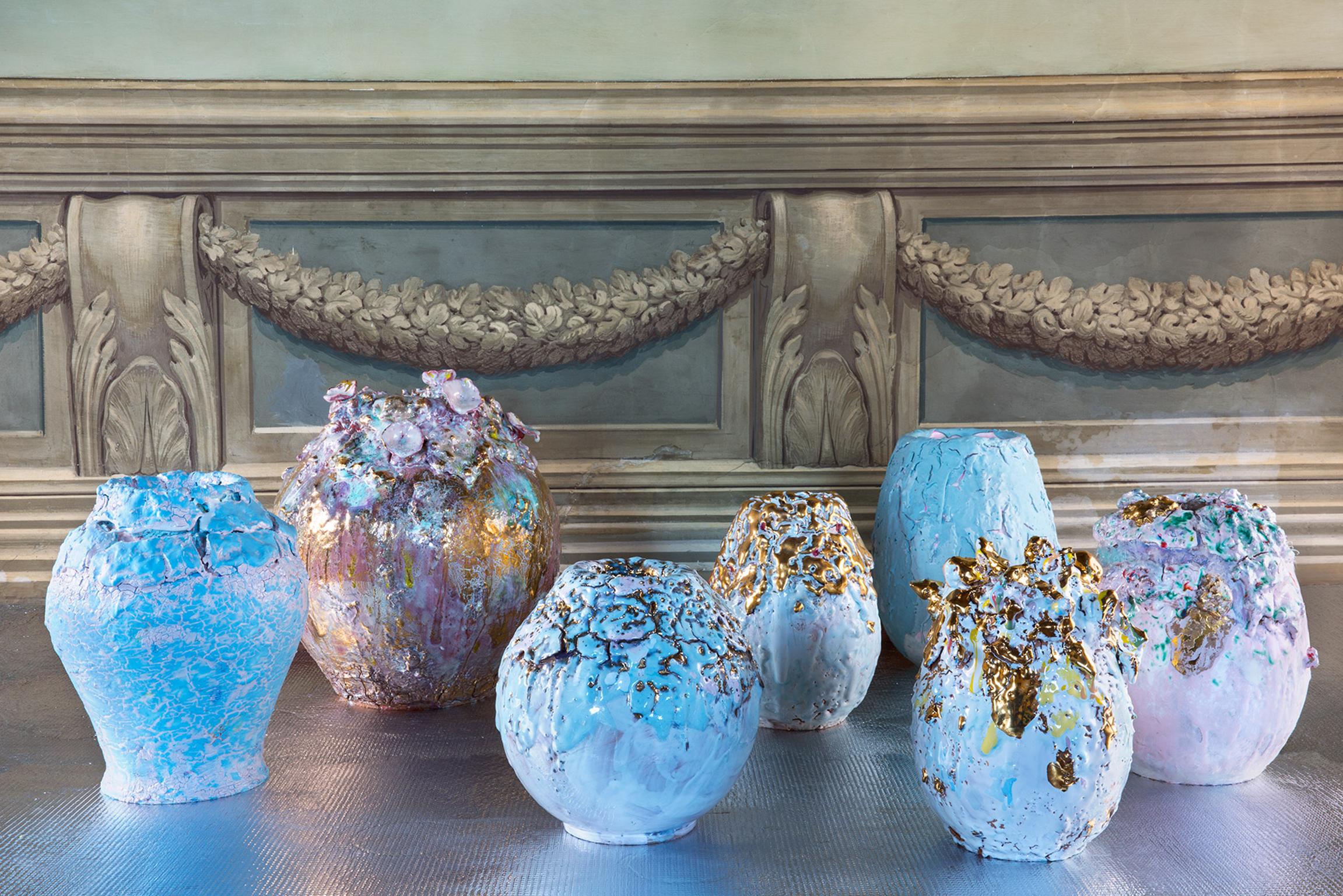 Zeitgenössische Sammlervase aus handgefertigter Porzellan-Keramik (Italienisch) im Angebot