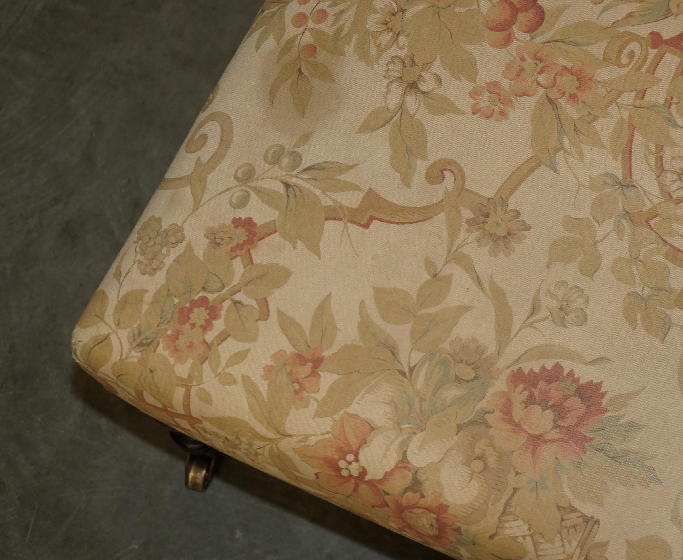 20th Century COLLECTABLE VERY LARGE ViNTAGE GEORGE SMITH CHELSEA FLORAL FOOTSTOOL OTTOMAN